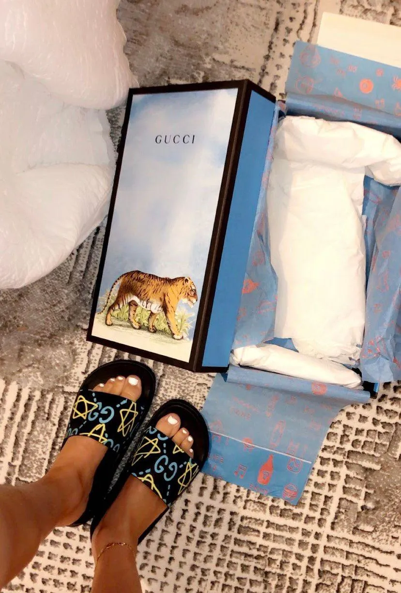 Gucci Ghost Graffiti Slide - Image 5