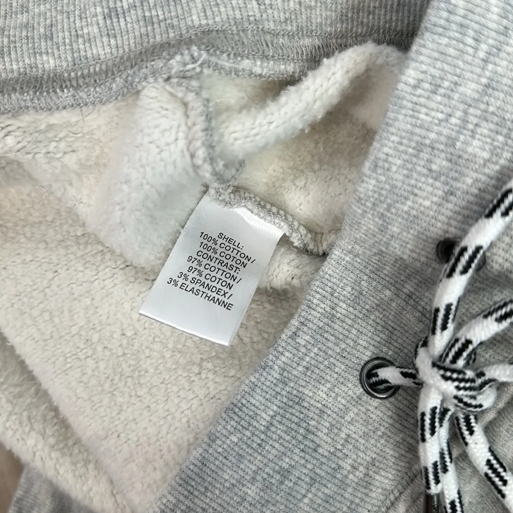 Pam & Gela star print fleece lined sweat shorts size medium - Image 4