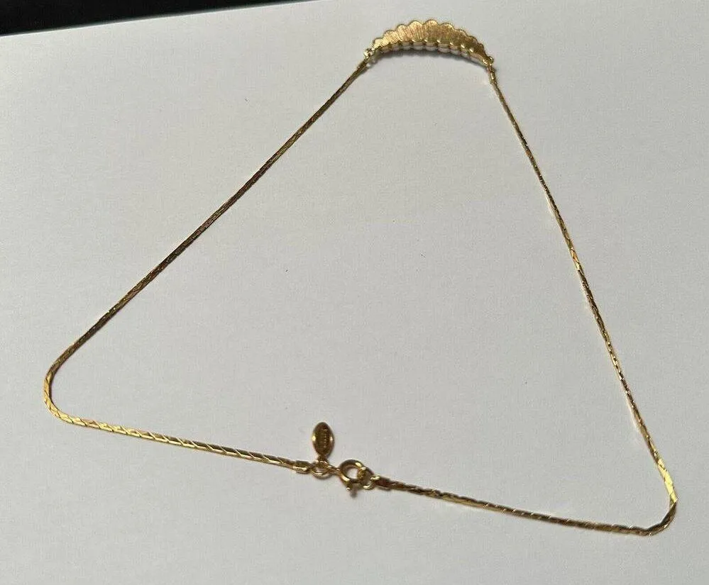 Signed Avon Gold Tone / White 18 Inch Necklace Gatsby Collection - Image 8