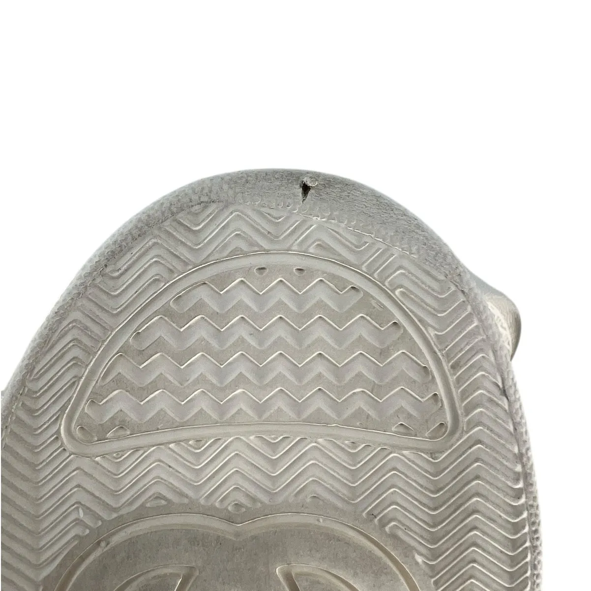 Gucci GG Supreme Canvas Leather Trimmed Sneakers - Image 15