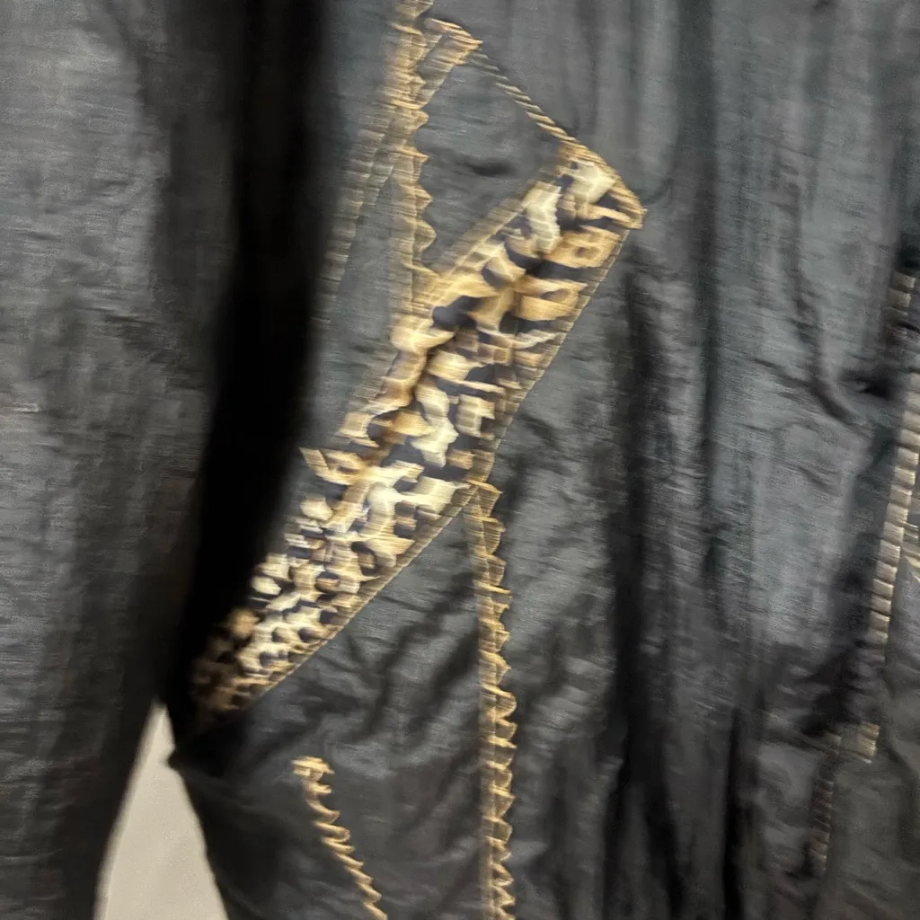 Chic Black Bomber Jacket with Leopard Accents Size M - Image 9
