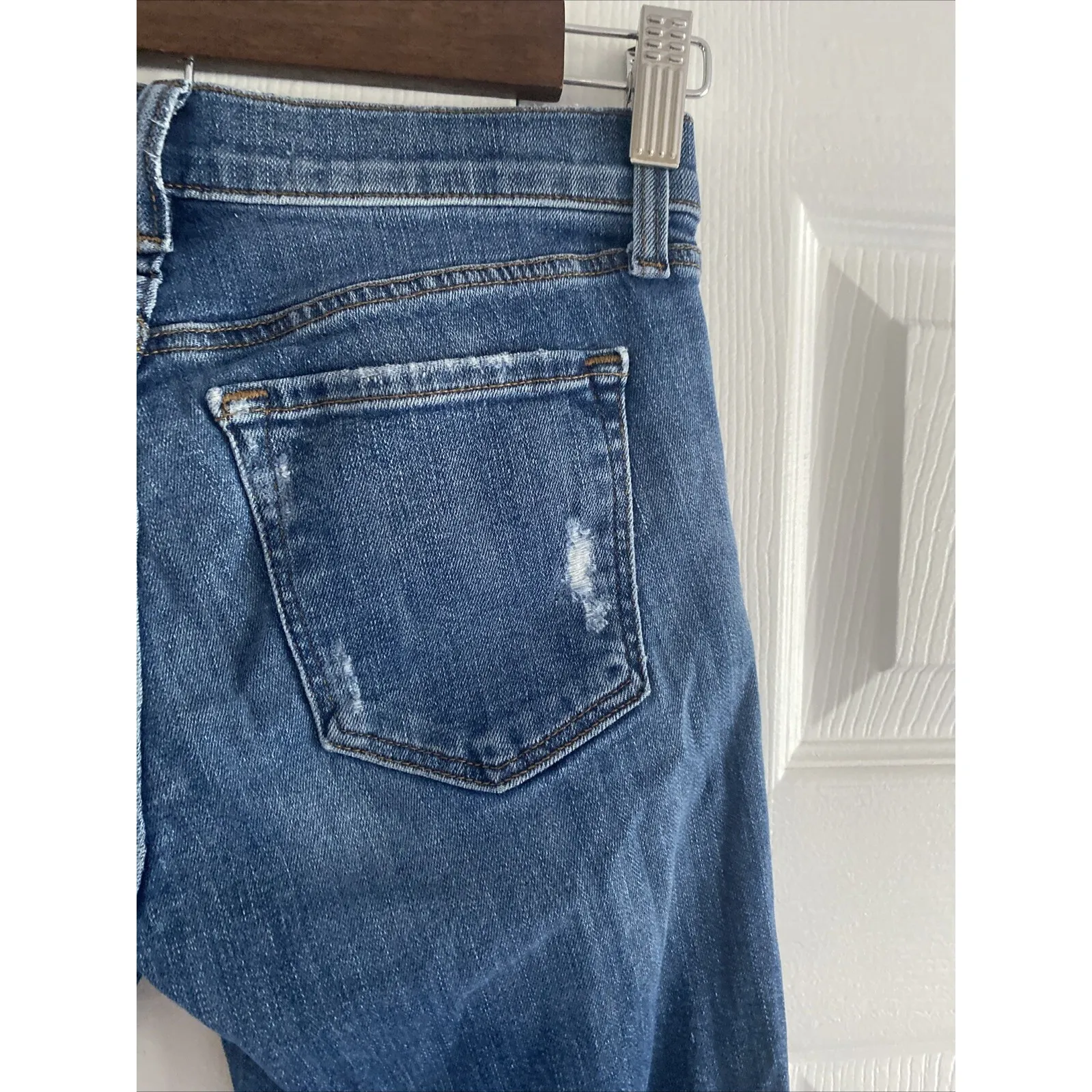 J‎ Brand 25 Mischief Medium Wash Distressed Raw Hem Skinny Cropped Leg Jeans - Image 7