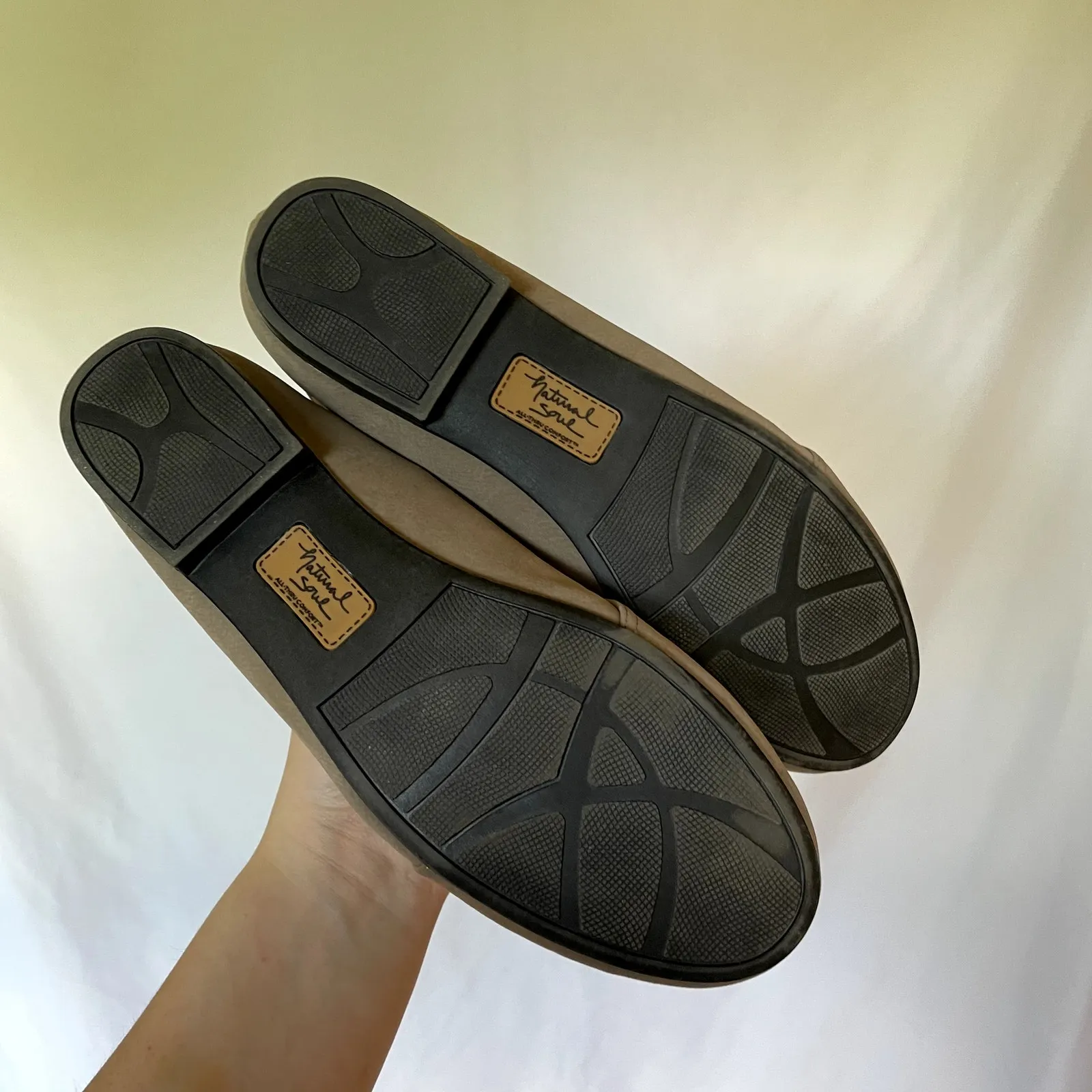 Natural Soul all-thru comfort women's size 9M shoes tan suede slip on flats - Image 3