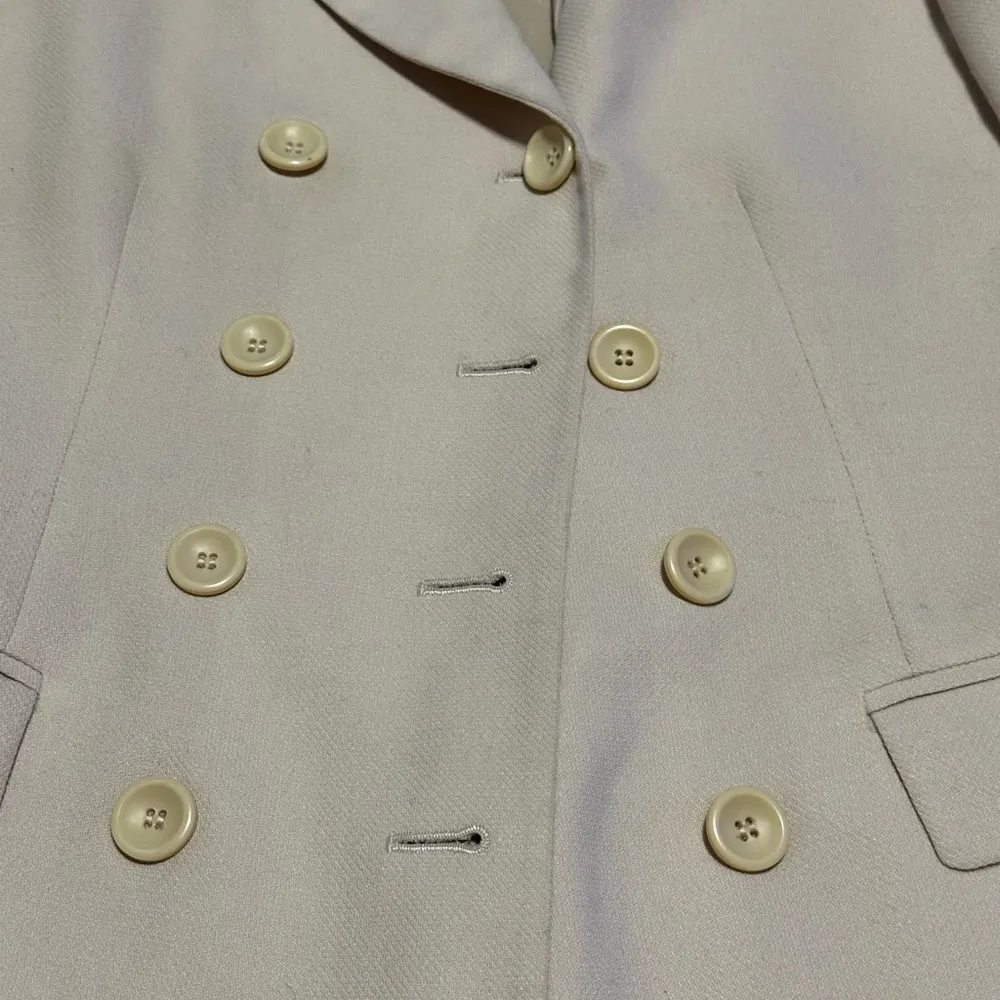 M.T. Studio Morgan Taylor Beige tan double breast Coat blazer size 6 - Image 4