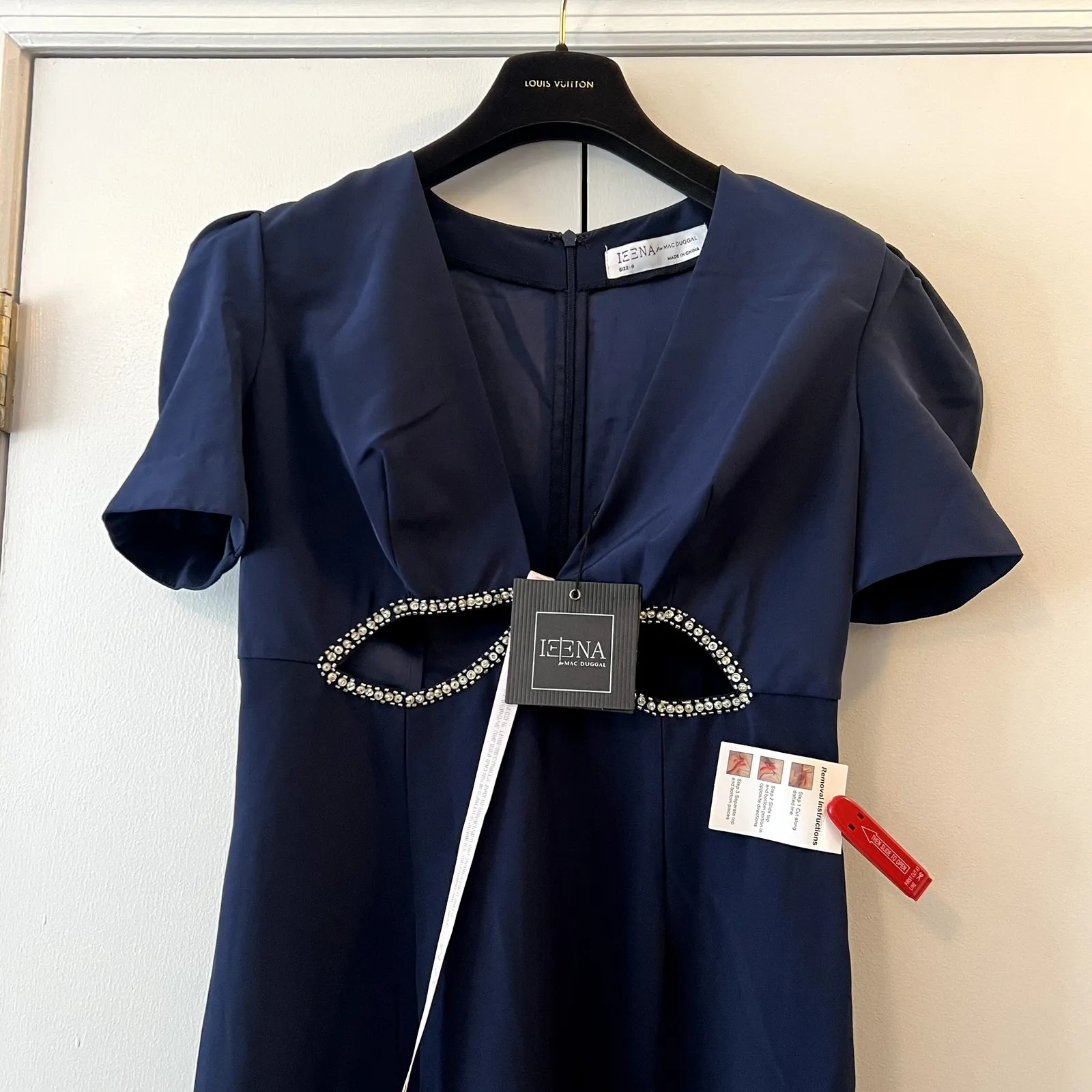 Mac Duggal 2630 Plunge Neck Puff Sleeve Cut Out Gown Navy 8 UB - Image 5