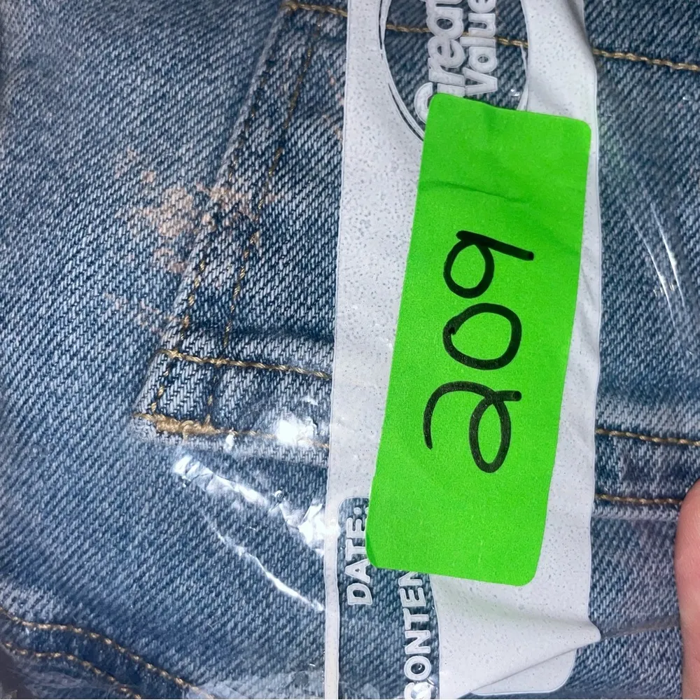 American Eagle Curvy Mom Jeans - Image 8