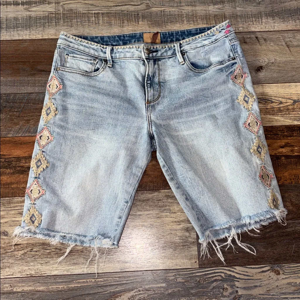 Driftwood Jill Aztec Embroidered Denim Bermuda Shorts - Image 4