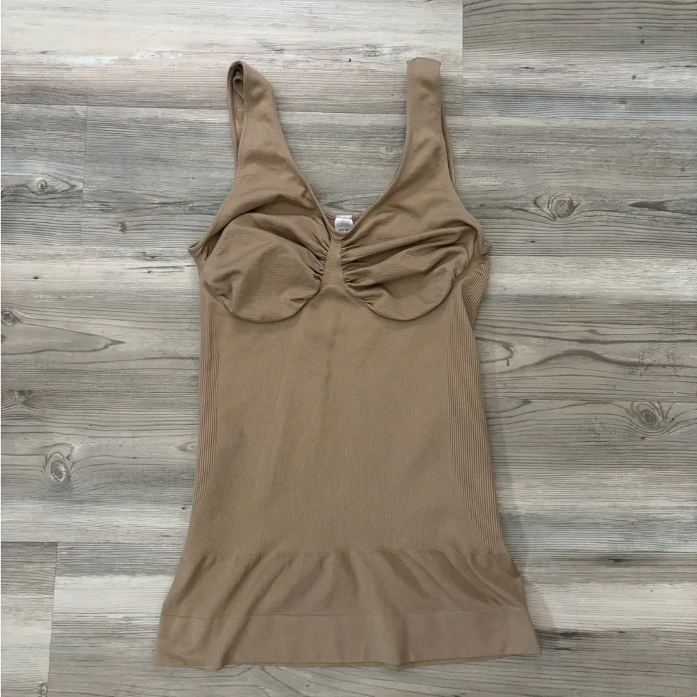 Women’s shape wear 2XL, very controlled chest is 13, length is 18 Tan Size 2X - Image 4