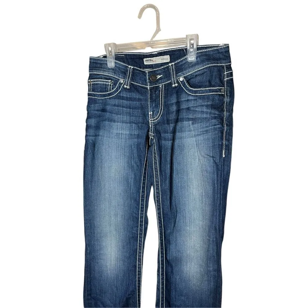 BKE Women’s Buckle Jeans Stella Boot Cut Size 25L - Image 2
