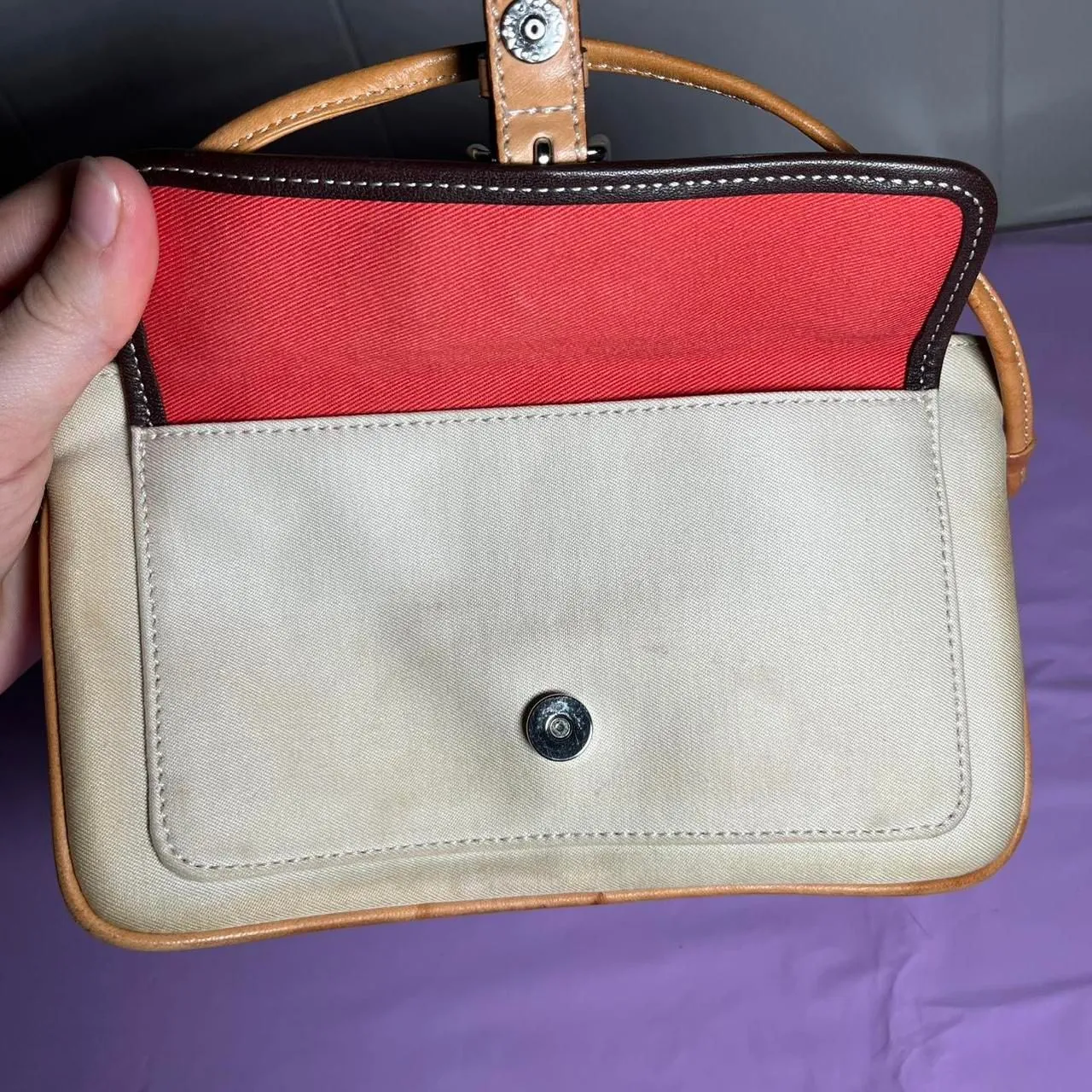 Vtg Coach Small Pouch Wristlet Tan Cream Bag Card Holder Red Interior Flap - Image 3
