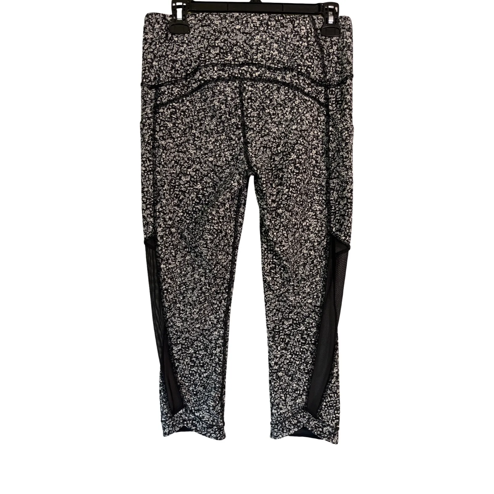 Lululemon Illumina Crop Leggings Black White Mesh Size 8 High Rise 21” - Image 5