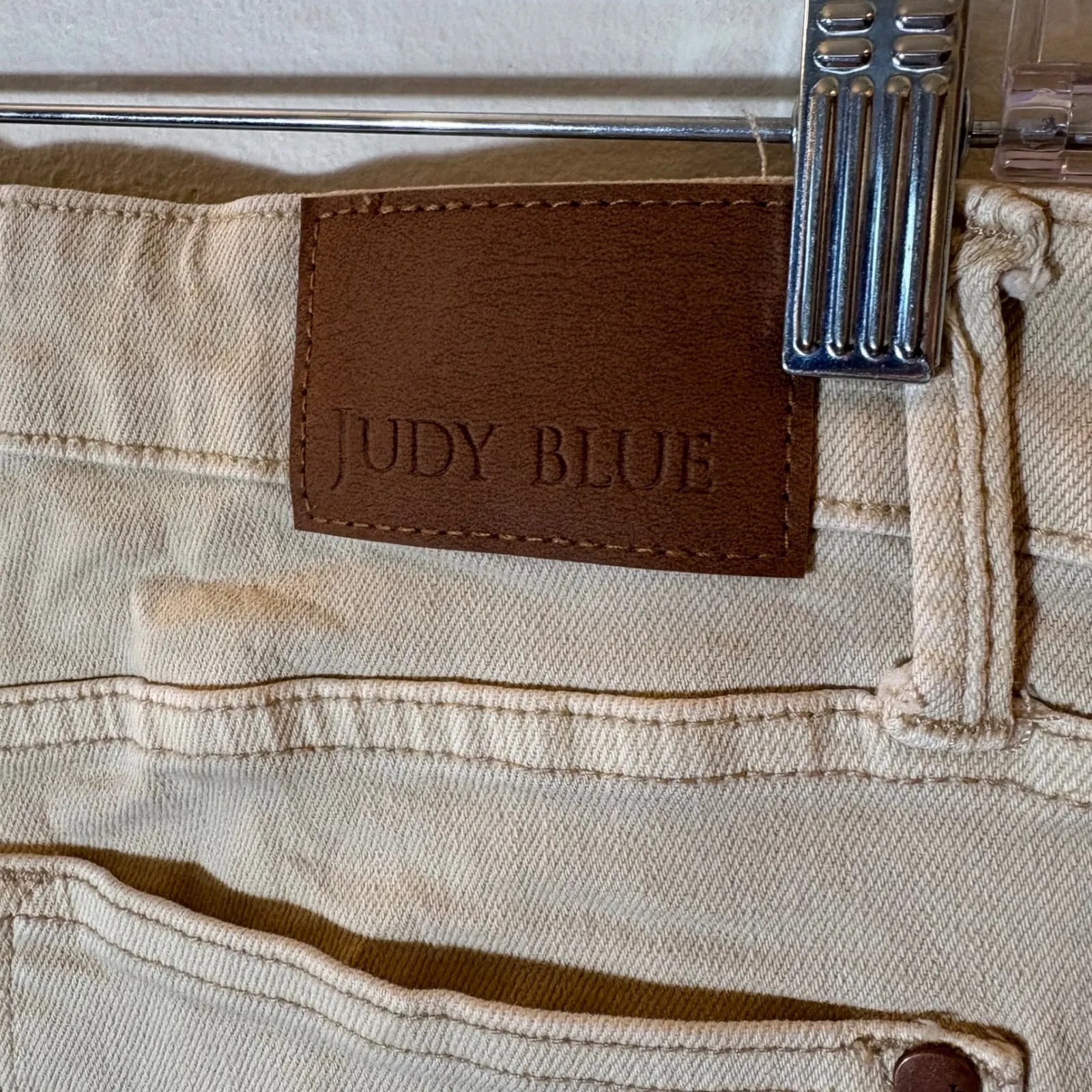 Judy Blue High Waist Tummy Control Garment Dyed Bone Skinny Jeans Size 13/31 - Image 6