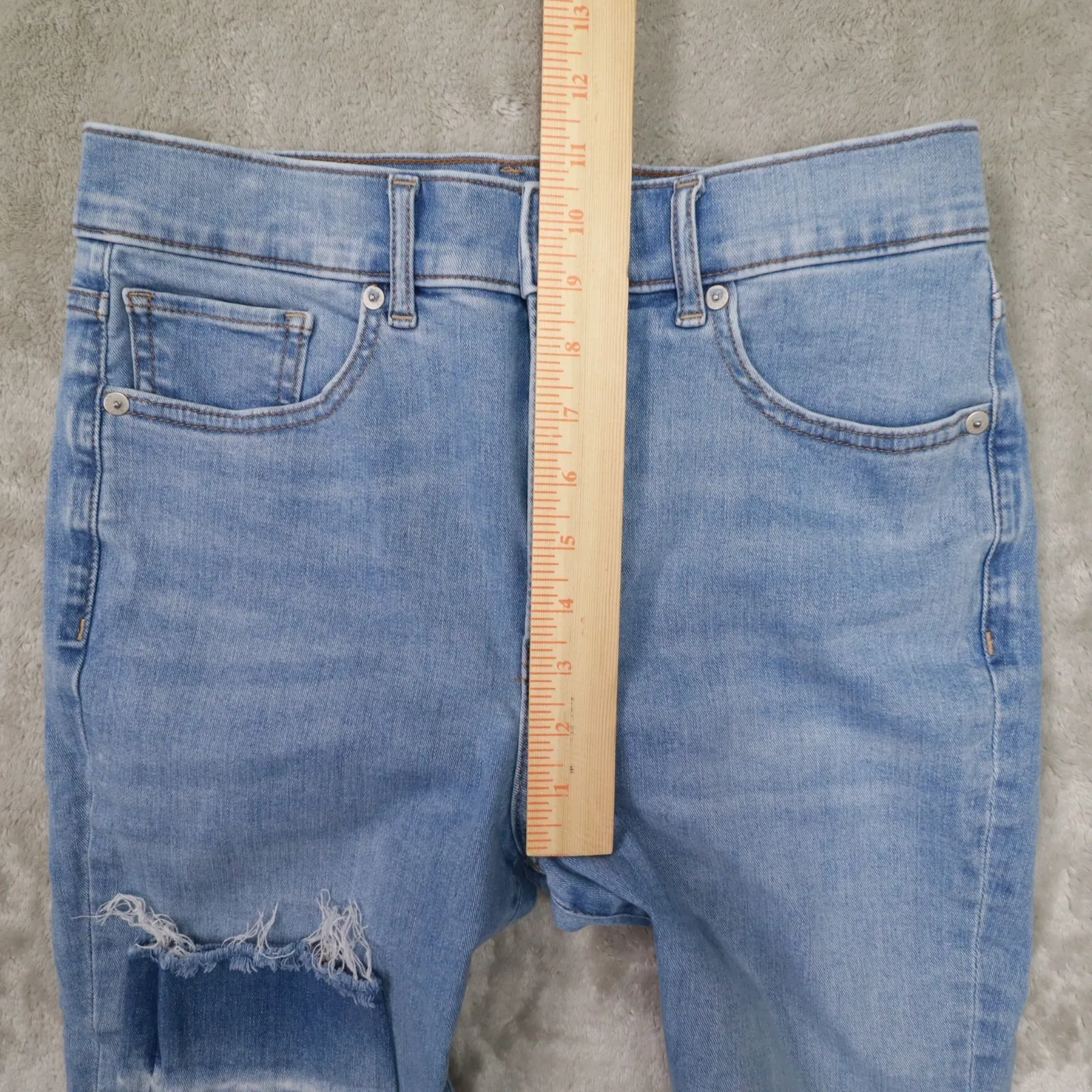 Express High Rise Skinny Jeans Light Wash Gradient Raw Hem Womens size 6 Stretch - Image 5