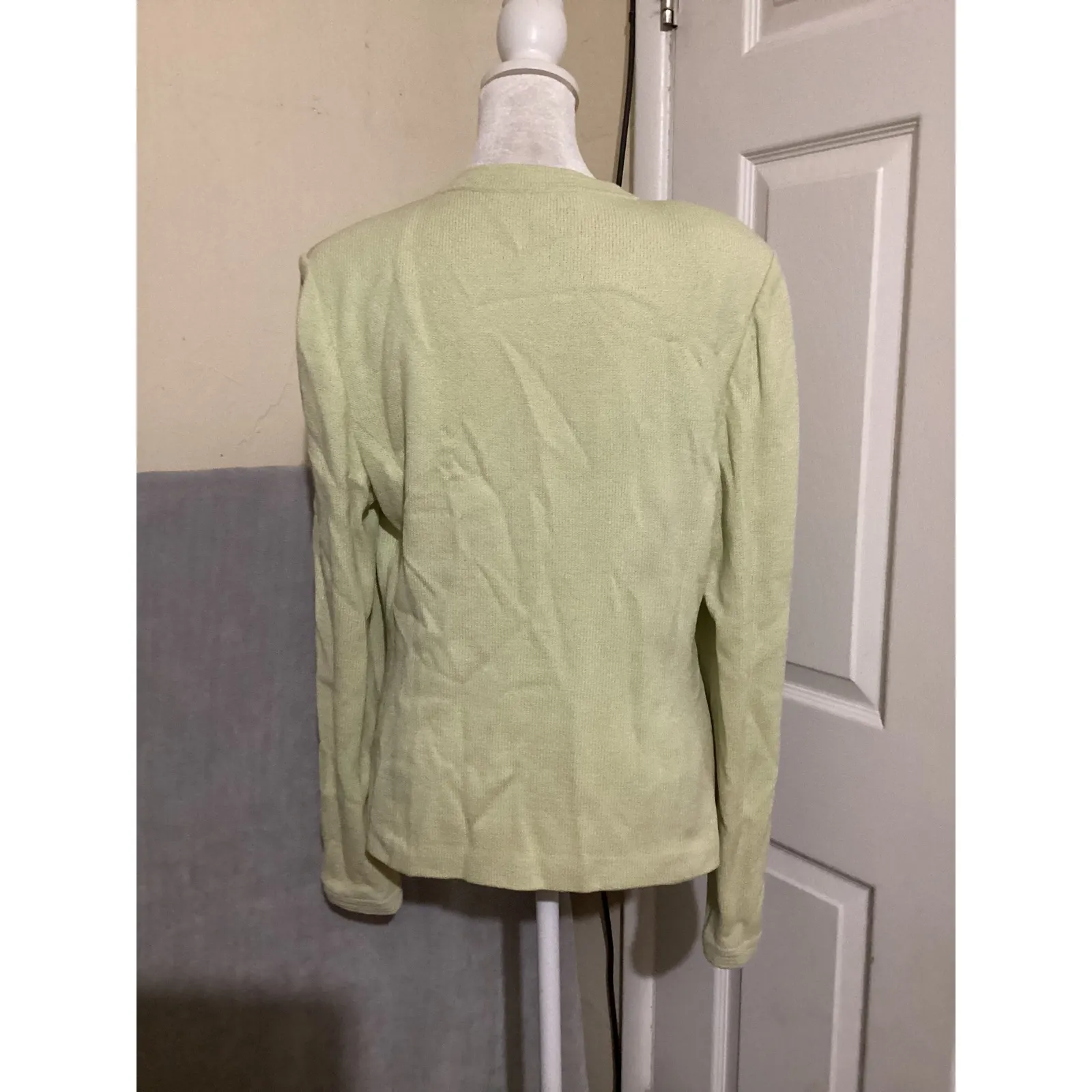 St. John Collection Cardigan Sweater Light Green Button Front Size 8 - Image 4