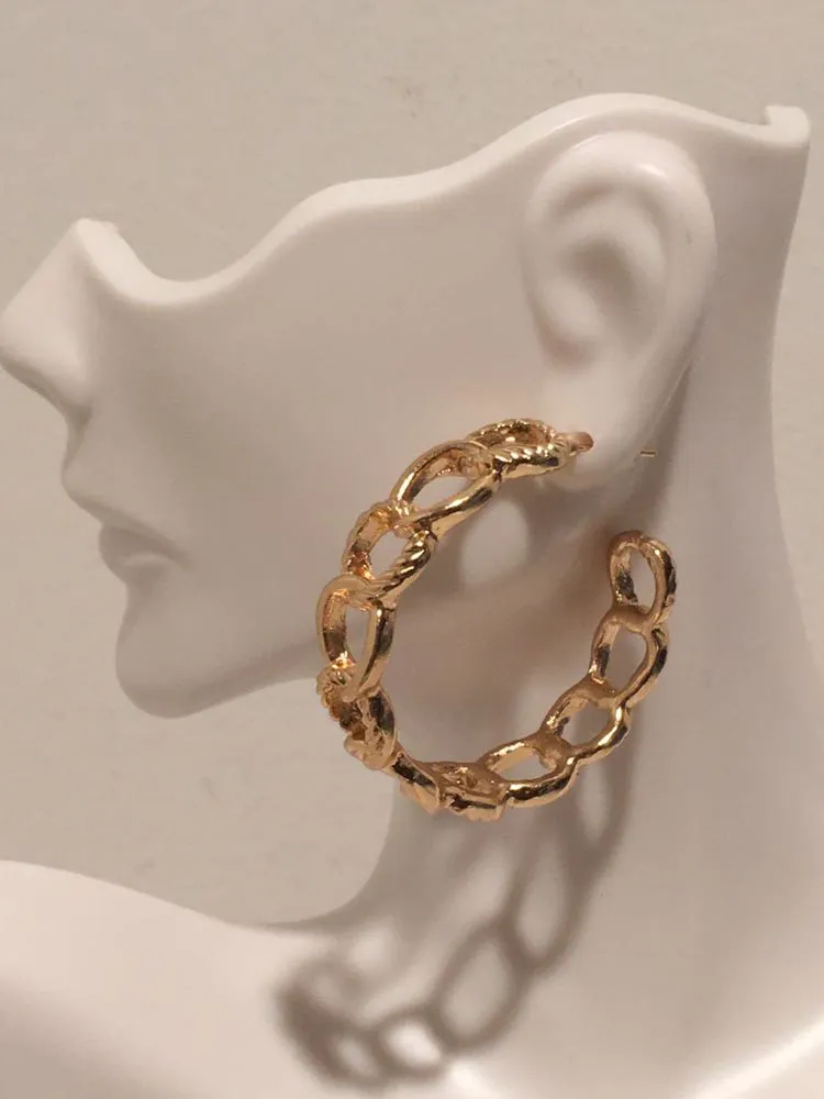 Chain Link Earrings Gold - Image 3