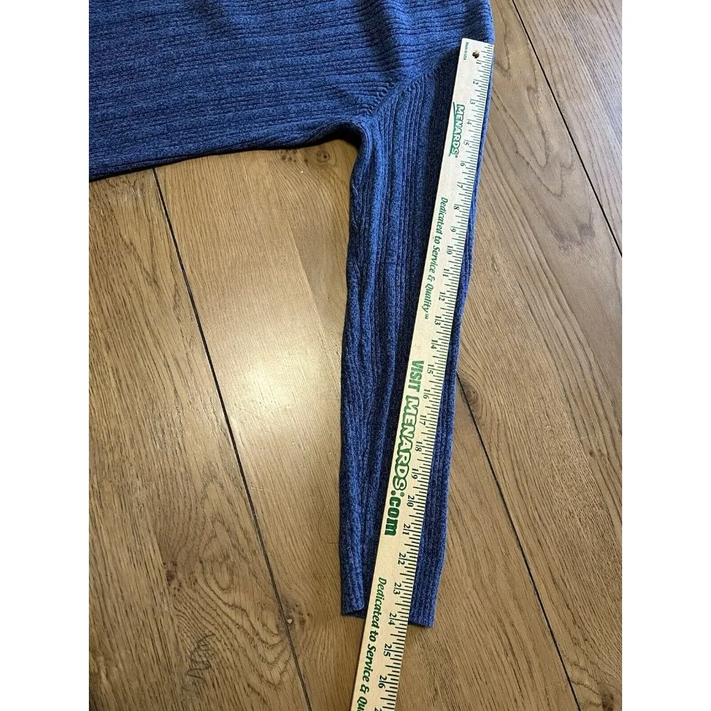 IZOD Women's Long Sleeve Blue V Neck Sweater Size XL Preppy Designer Classic - Image 8