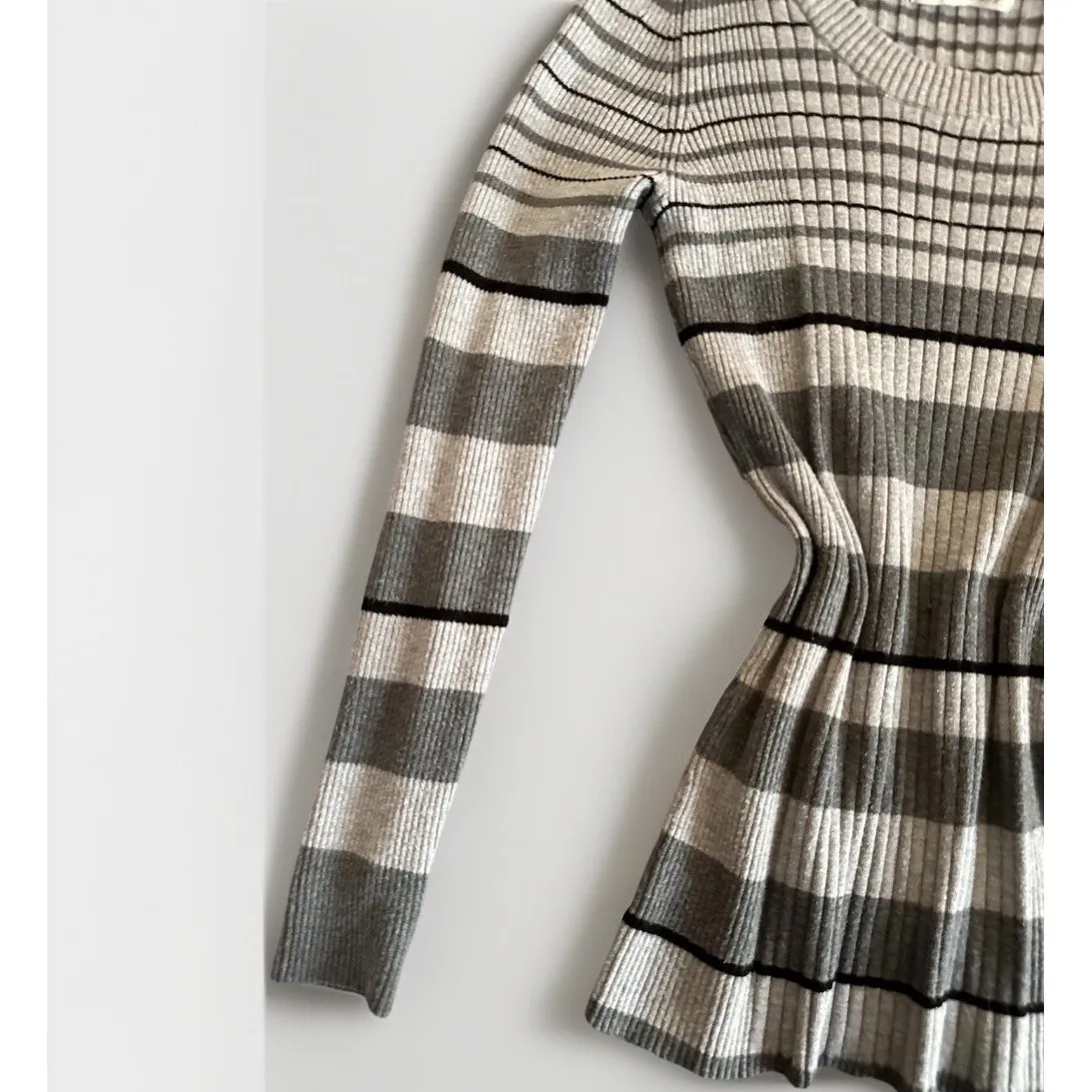 Vintage Y2K 90s Fitted‎ Gray Black Scoop Neck Sweater Preppy Tween Academia L - Image 3