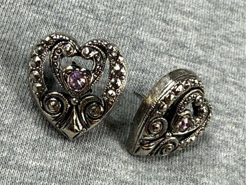 Vintage Heart Pierced Post Earrings Rhinestone & Silver Tone Metal Design - Image 9