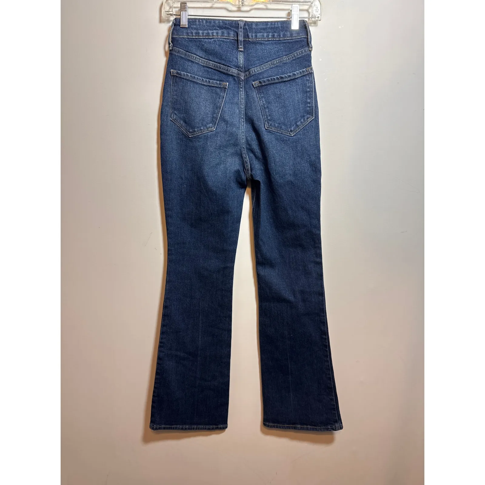 Brand New Old Navy Women's Size 0 Higher High Rise Flared Leg Jeans Blue - Image 4