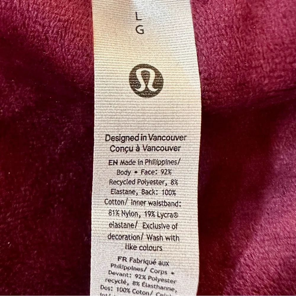 NWT Lululemon Scuba High-Rise Mini Skirt Velvet; Size L Color: Garnet - Image 10