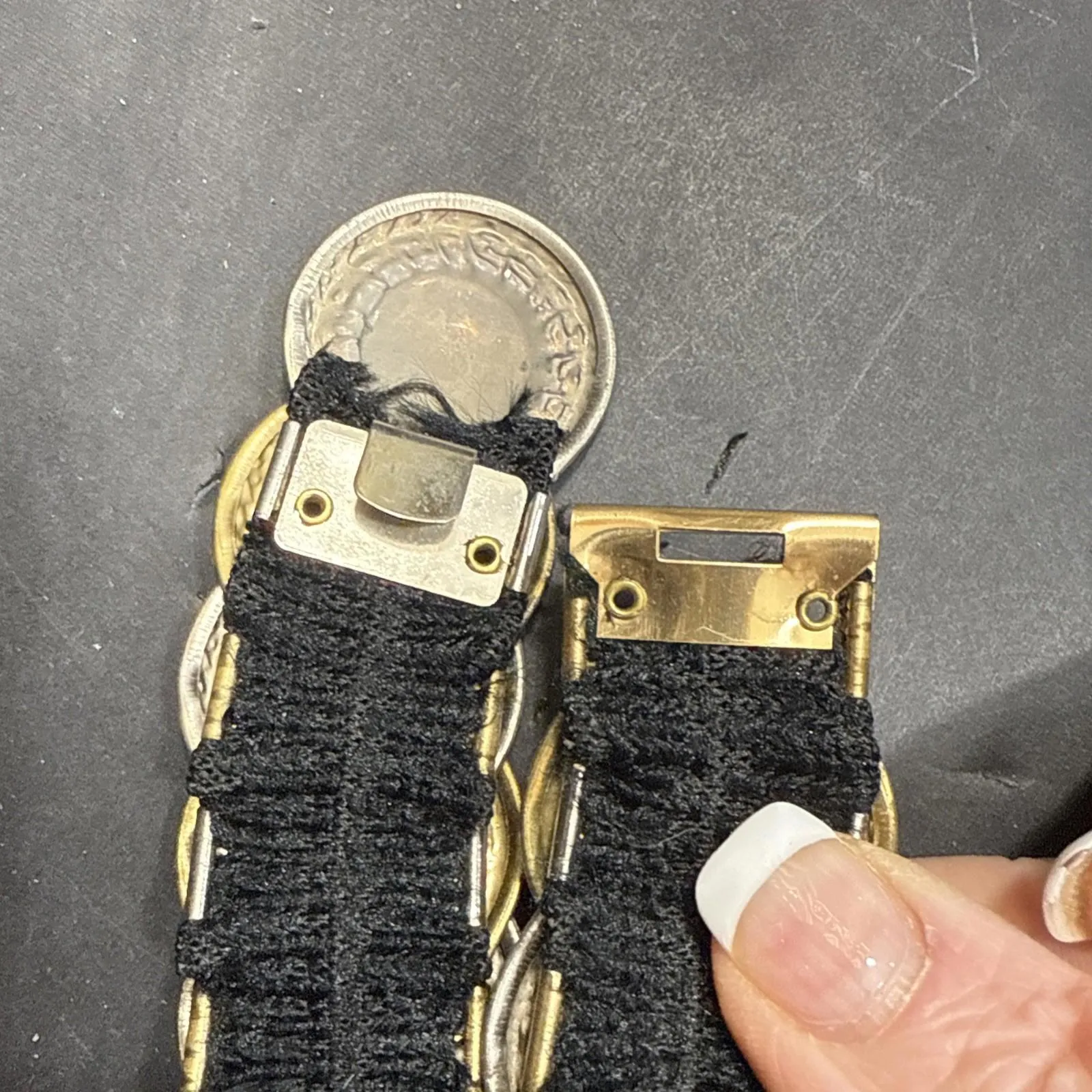 Vintage Gold Silver Metal Disc Coin Stretch Belt 80s Medallion Roman - Image 4