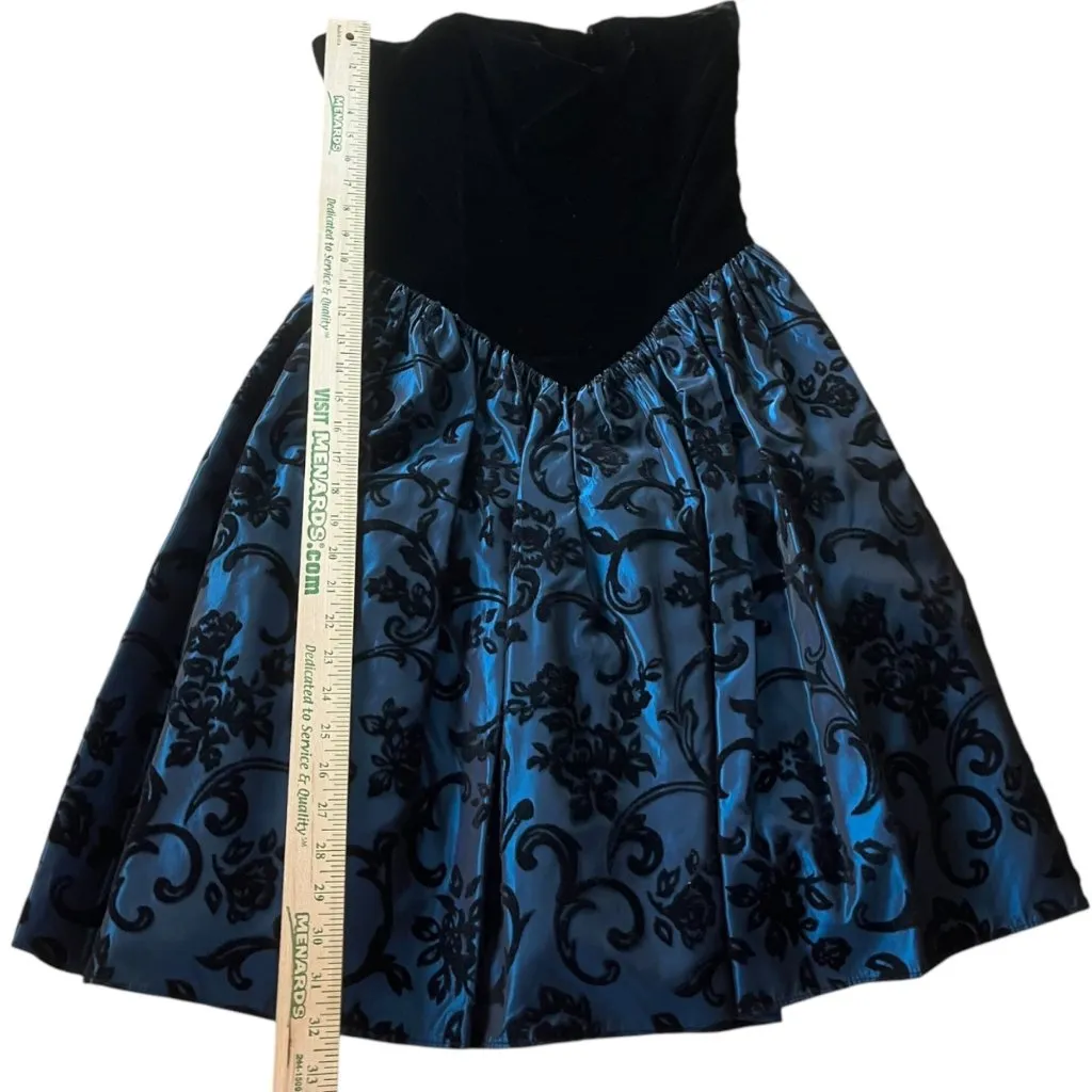 Vtg Gunne Sax Women's 9/10 Strapless Dress Black Velour‎ Blue Floral Whimsigoth - Image 6