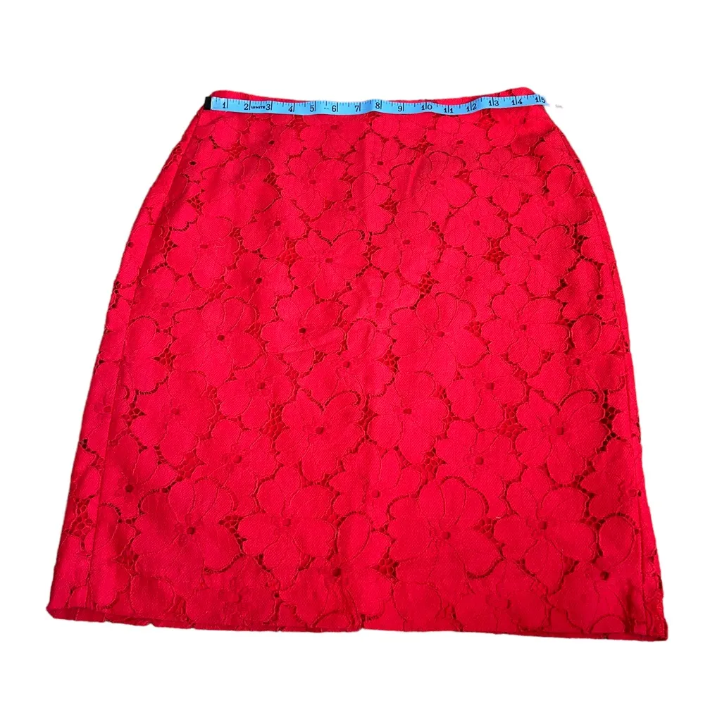 3/$15 BANANA REPUBLIC Red Floral Eyelet Skirt - Image 3