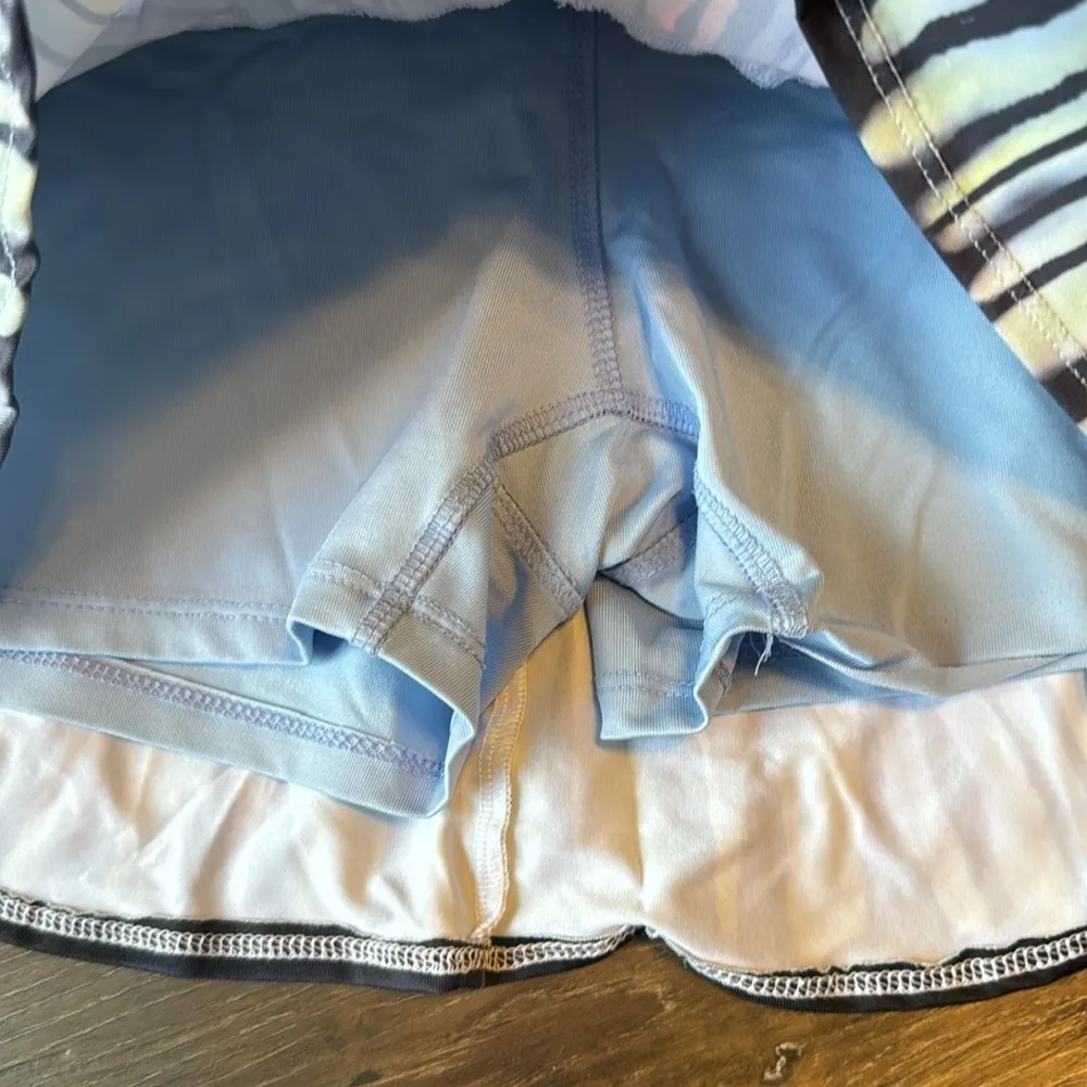 Lucky in love Going Wild Flip Skirt Womens size XS tennis skort outdoors - Image 6
