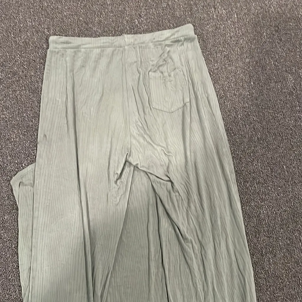 PJ set Green - Image 5