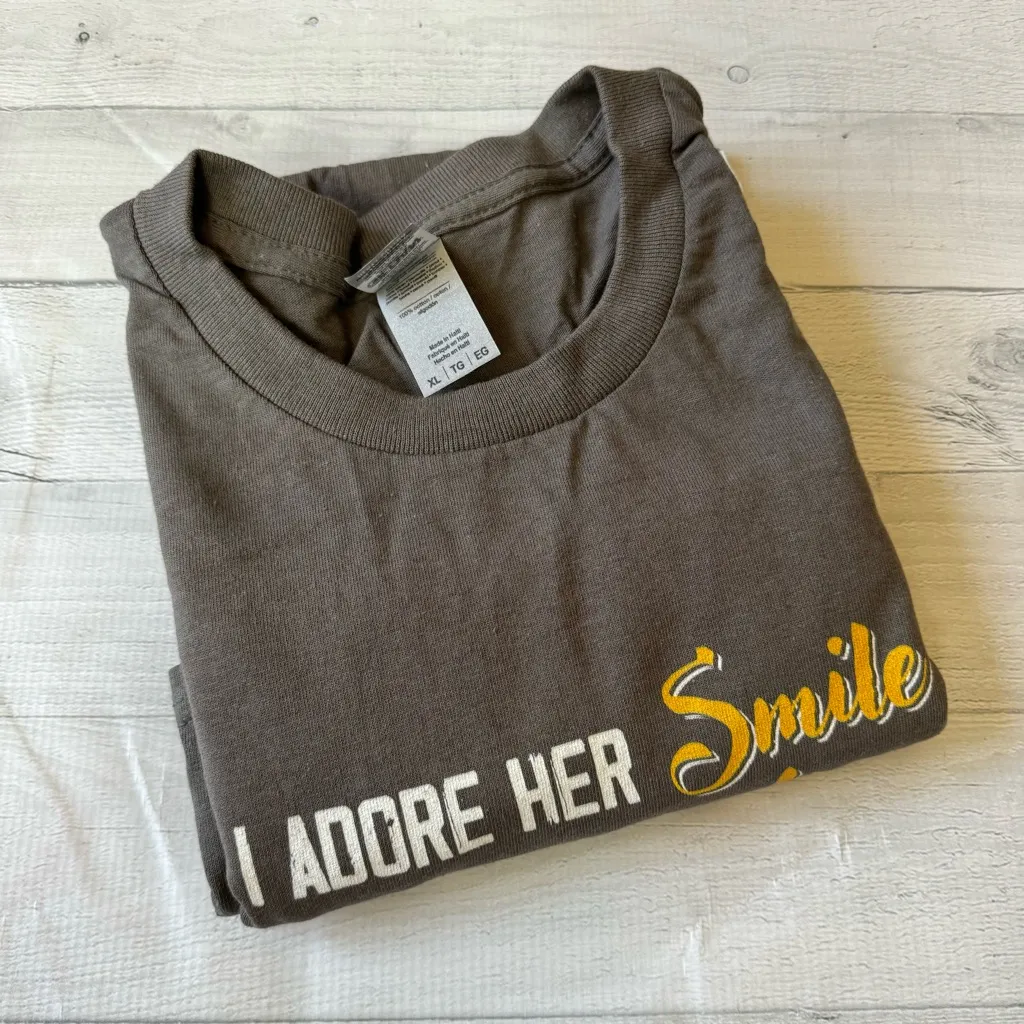 Gildan Granddaughter Love Graphic Tee Gray Women’s XL NWOT - Image 6