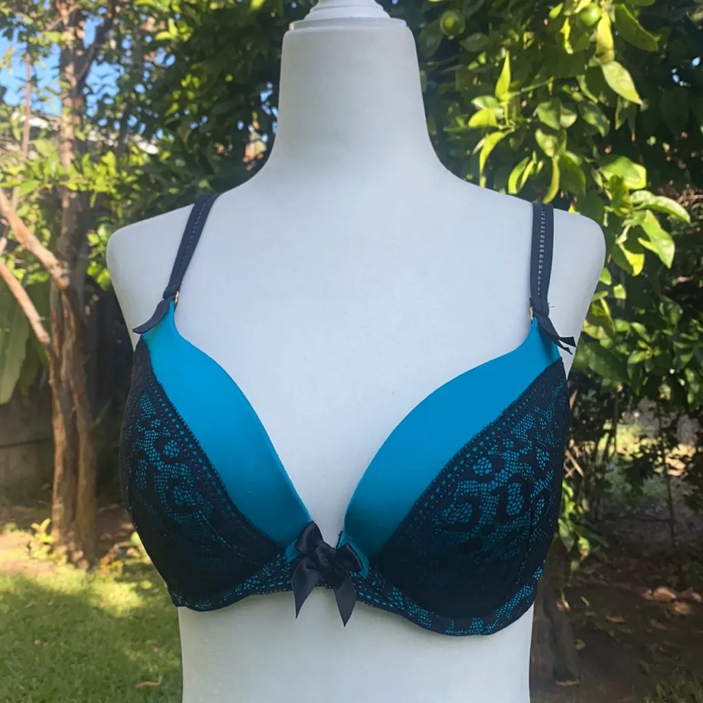 Victoria's Secret Very Sexy Plunge Bra Turquoise Black Animal Print Lace 34D - Image 4