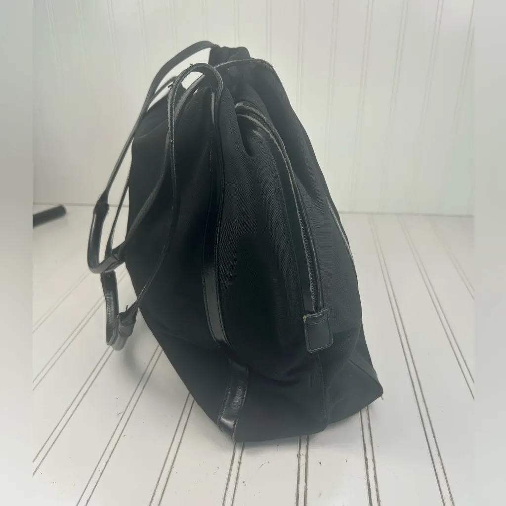 Gucci Vintage Black Nylon Tote Bag with Leather Trim - Image 8