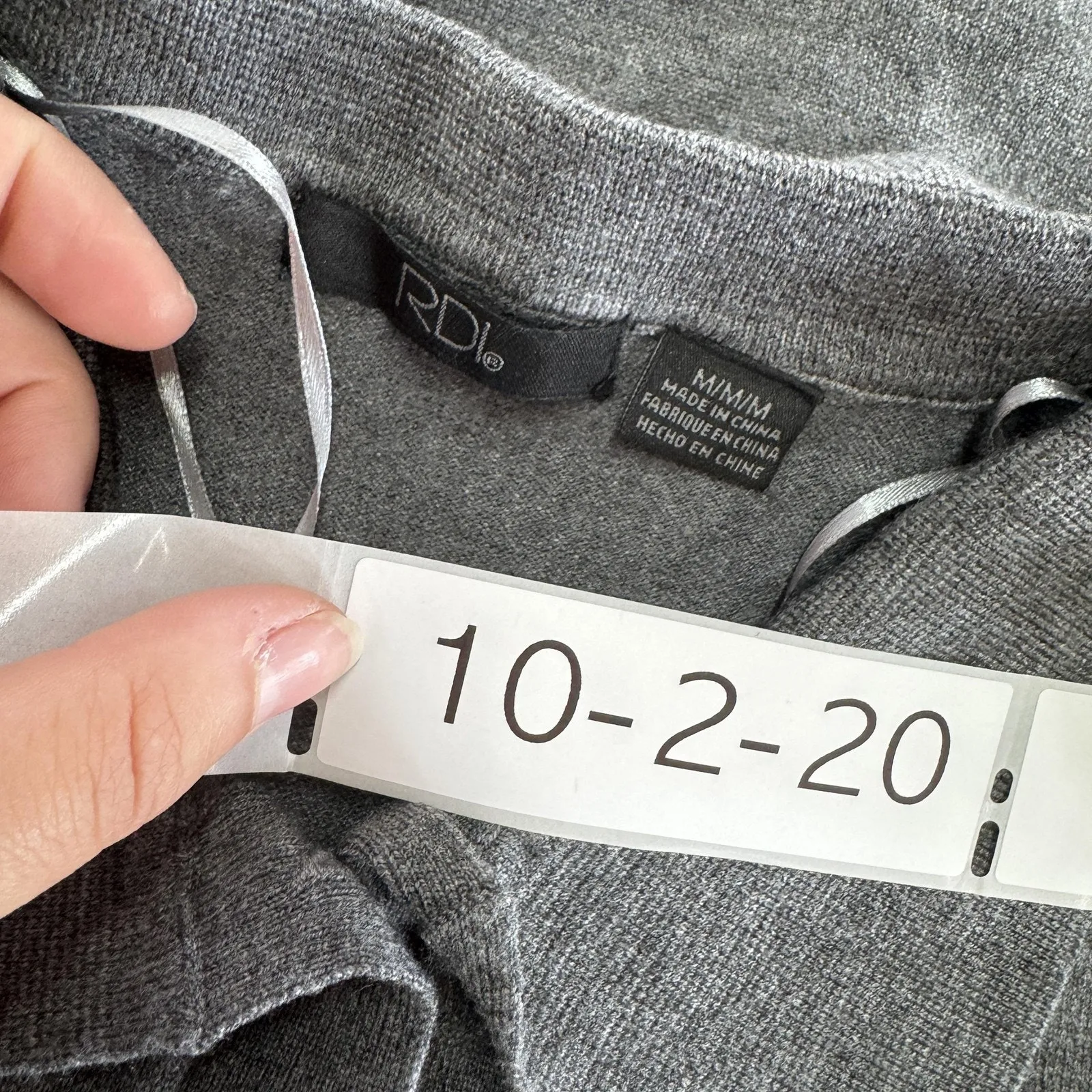 RDI Sweater Womens Medium Gray Long Sleeve Polo‎ Knit Pullover Pocket - Image 4