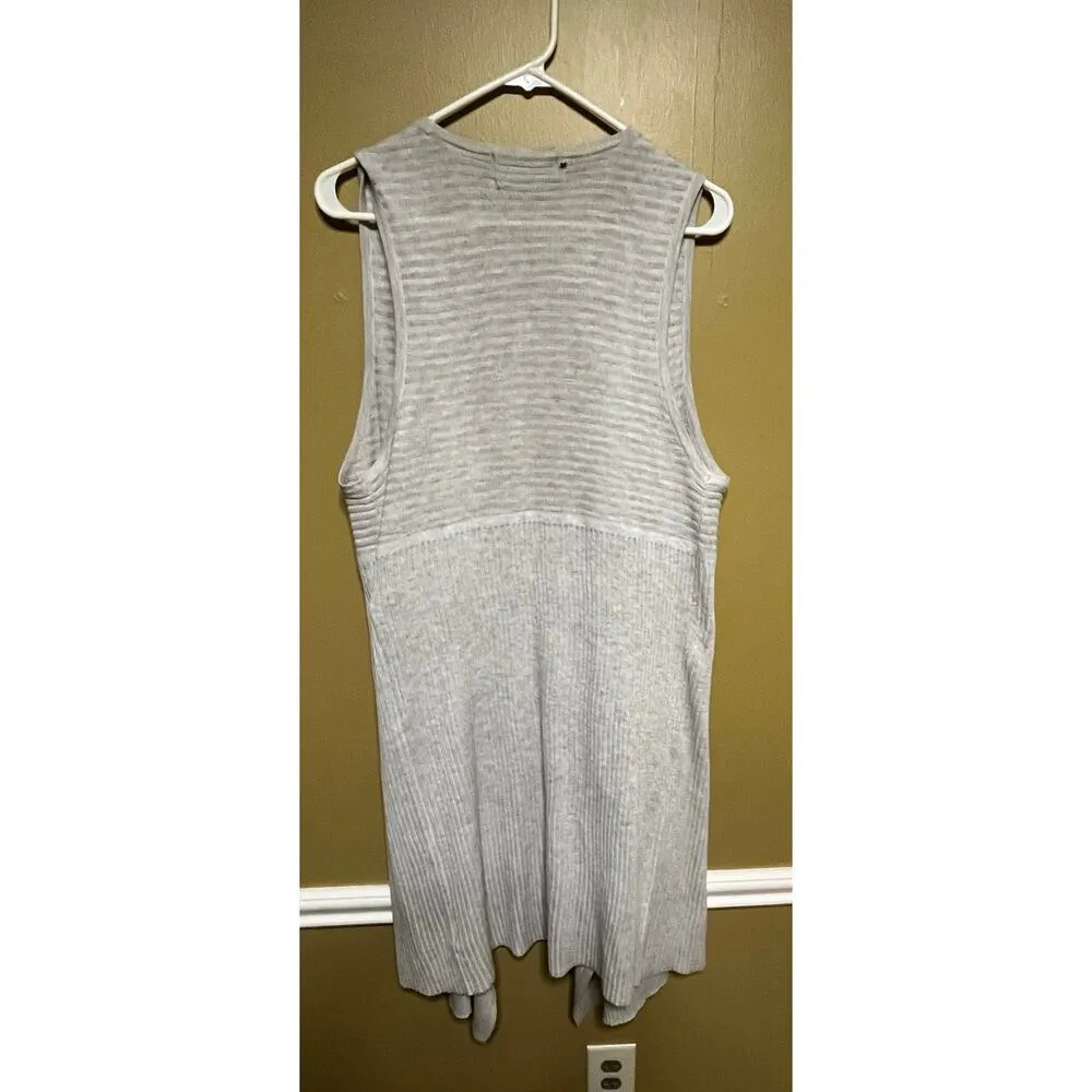 Filly Flair  size large gray vest - Image 5