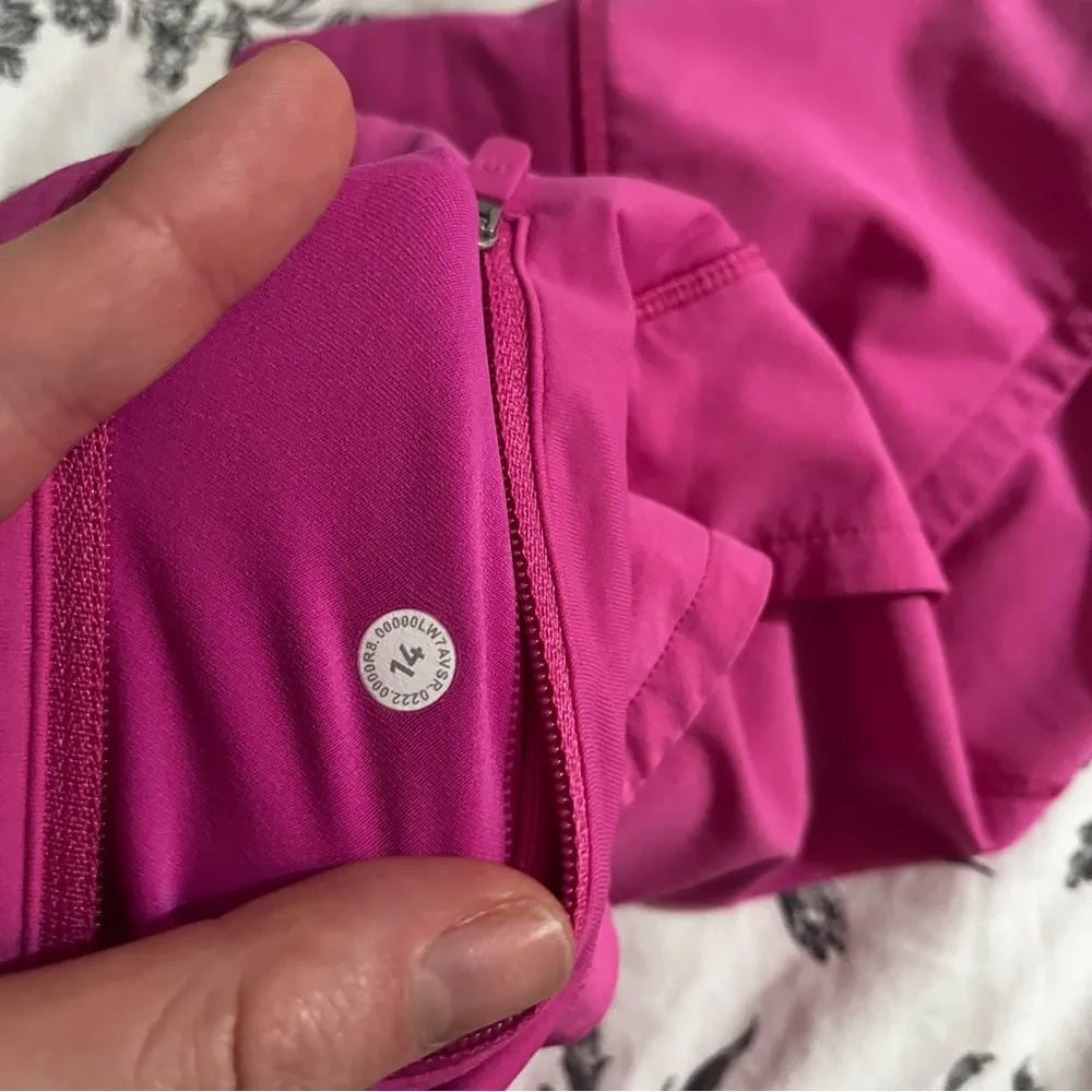 Lululemon speed up low rise 2.5” shorts size 14 - Image 5