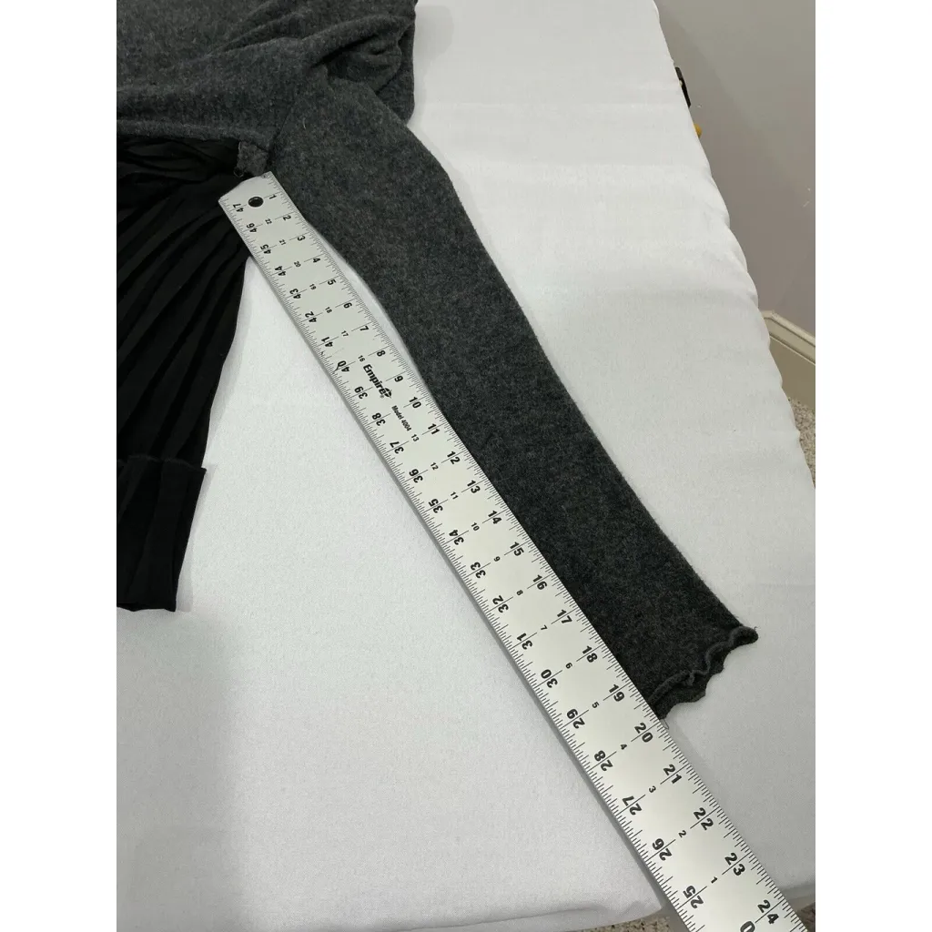 Womans P Luca Milano Medium Gray Black Cowl Neck Sweater Acordian - Image 7
