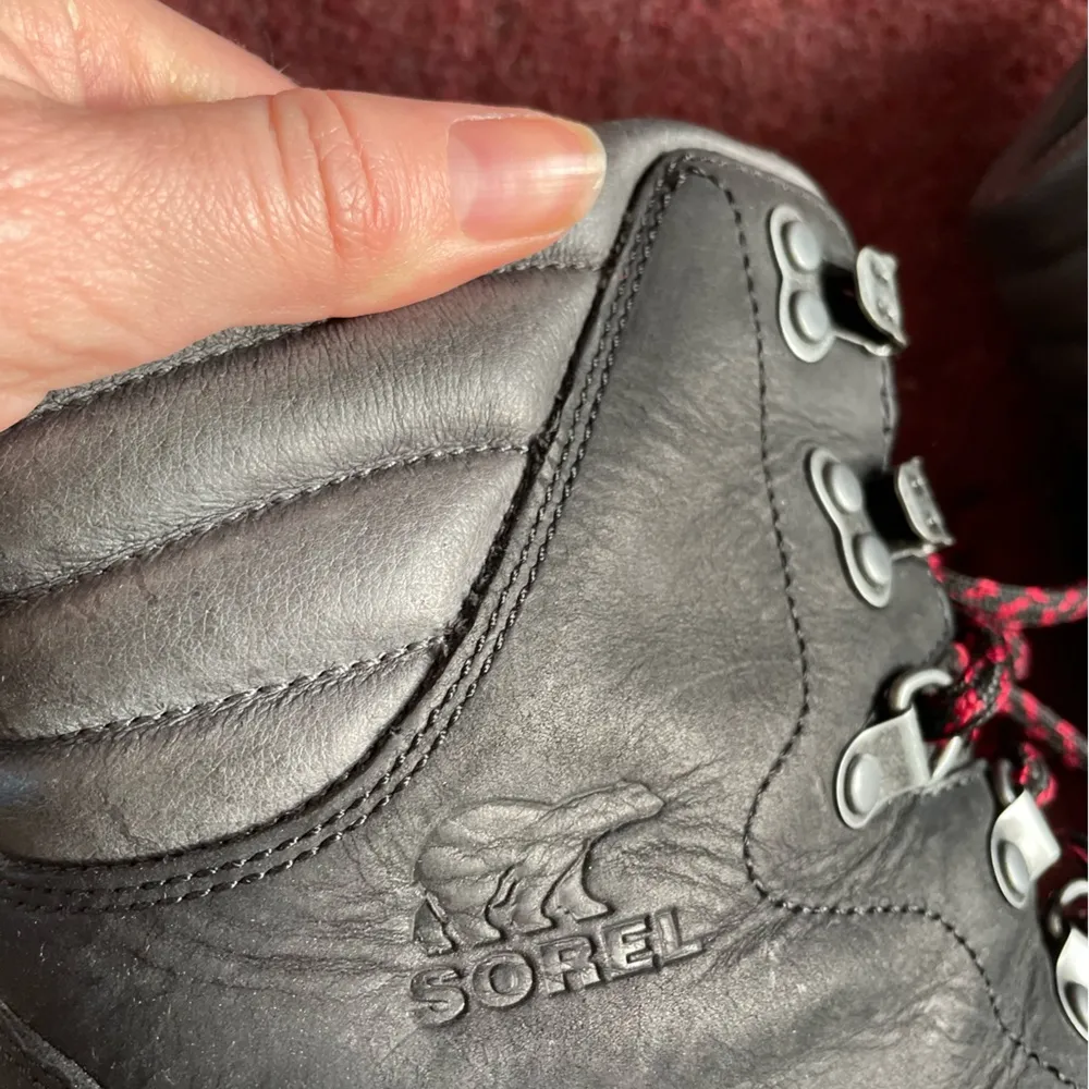 Sorel Conquest Wedge Black Leather Red Lace Up Booties Women Size 8.5 - Image 10