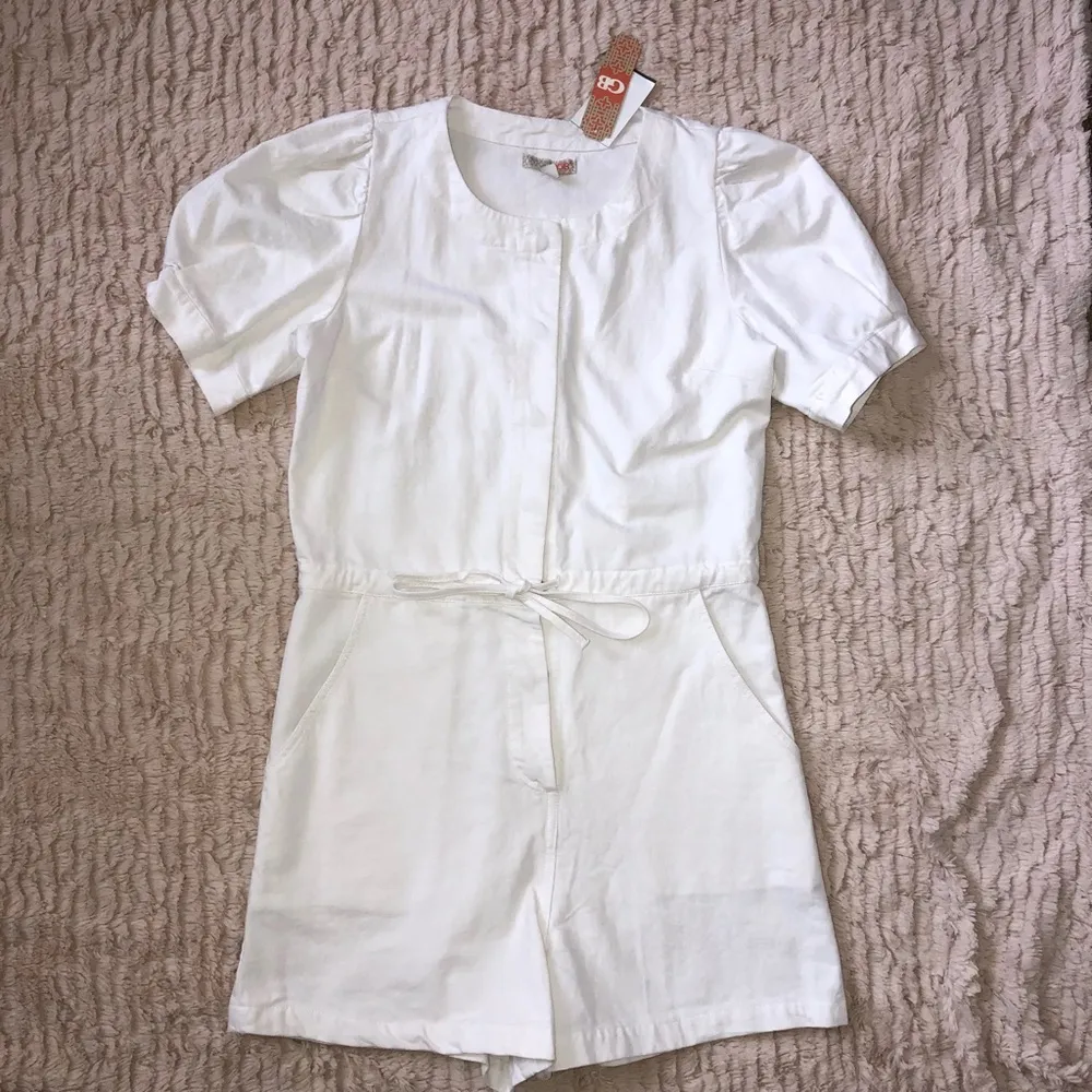 NWT Gianni Bini White button up shorts romper - Image 2