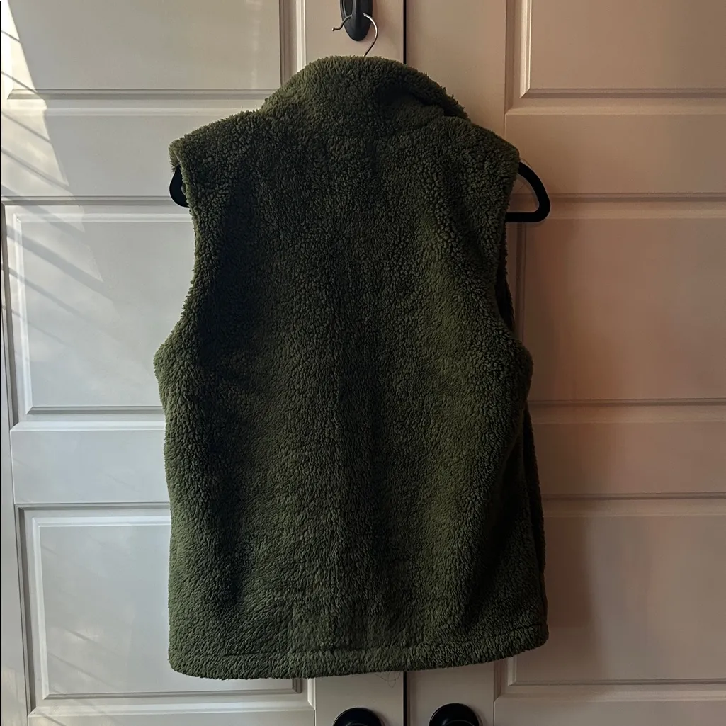 The Impeccable Pig Olive Fleece Vest - Image 4