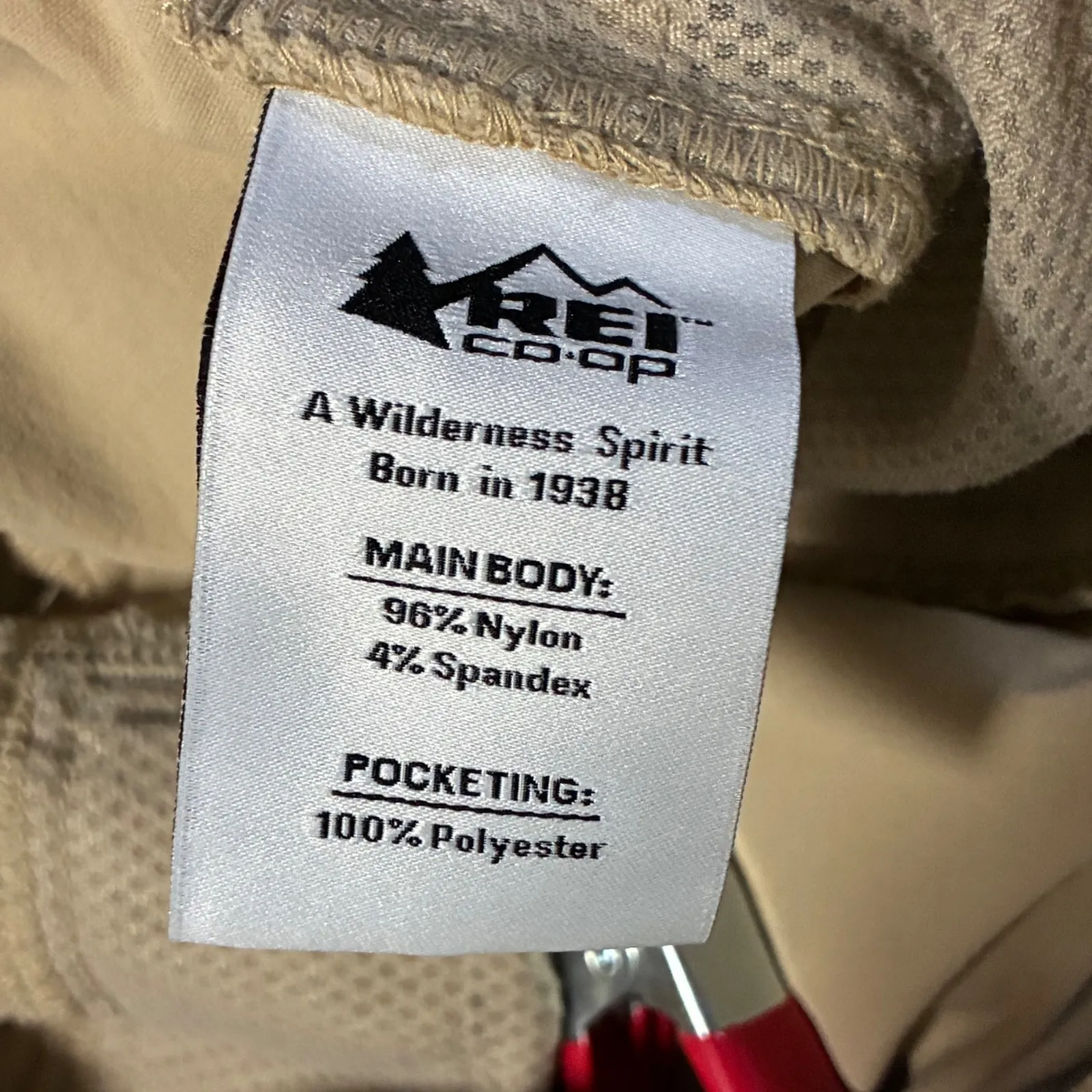 REI Co-op Women's Convertible Cargo Pants Khaki Zip-Off Legs 12 Petite - Image 8