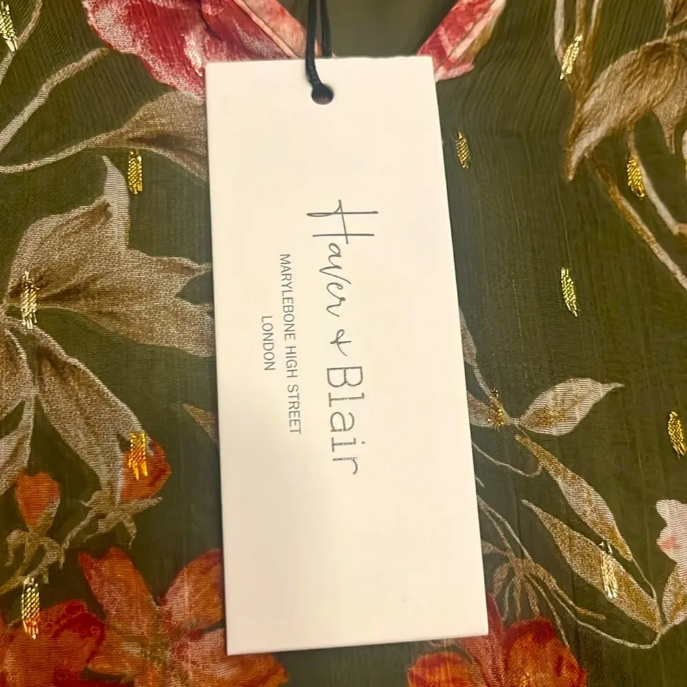 NWT Haver + Blair London Green Red Floral Top Blouson Waist Size Large - Image 3