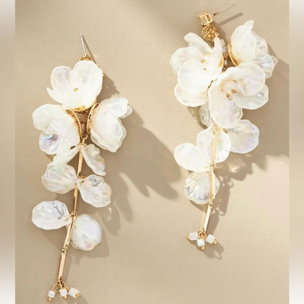 Anthropologie Blossom Drop Earrings Ivory - Image 3