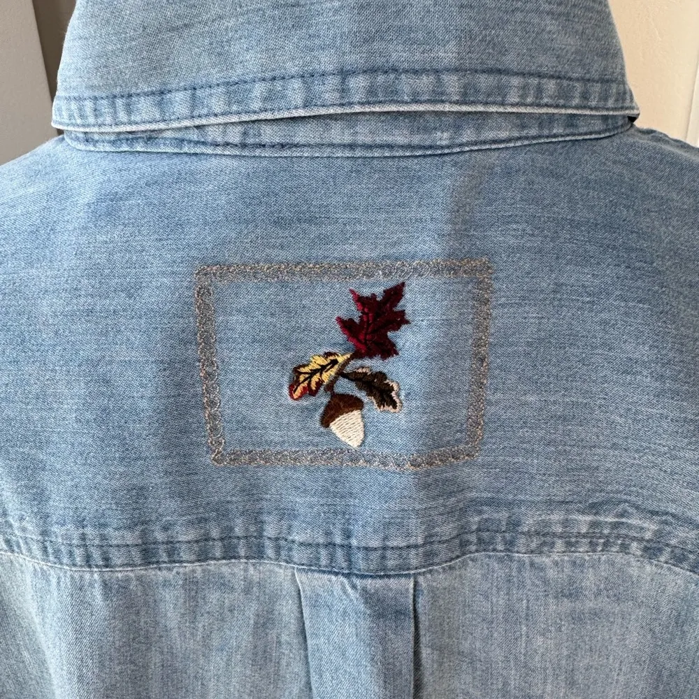 Vtg Northern Reflections Blue Denim Button Down Jean Shirt Embroidered Squirrels Size M - Image 6