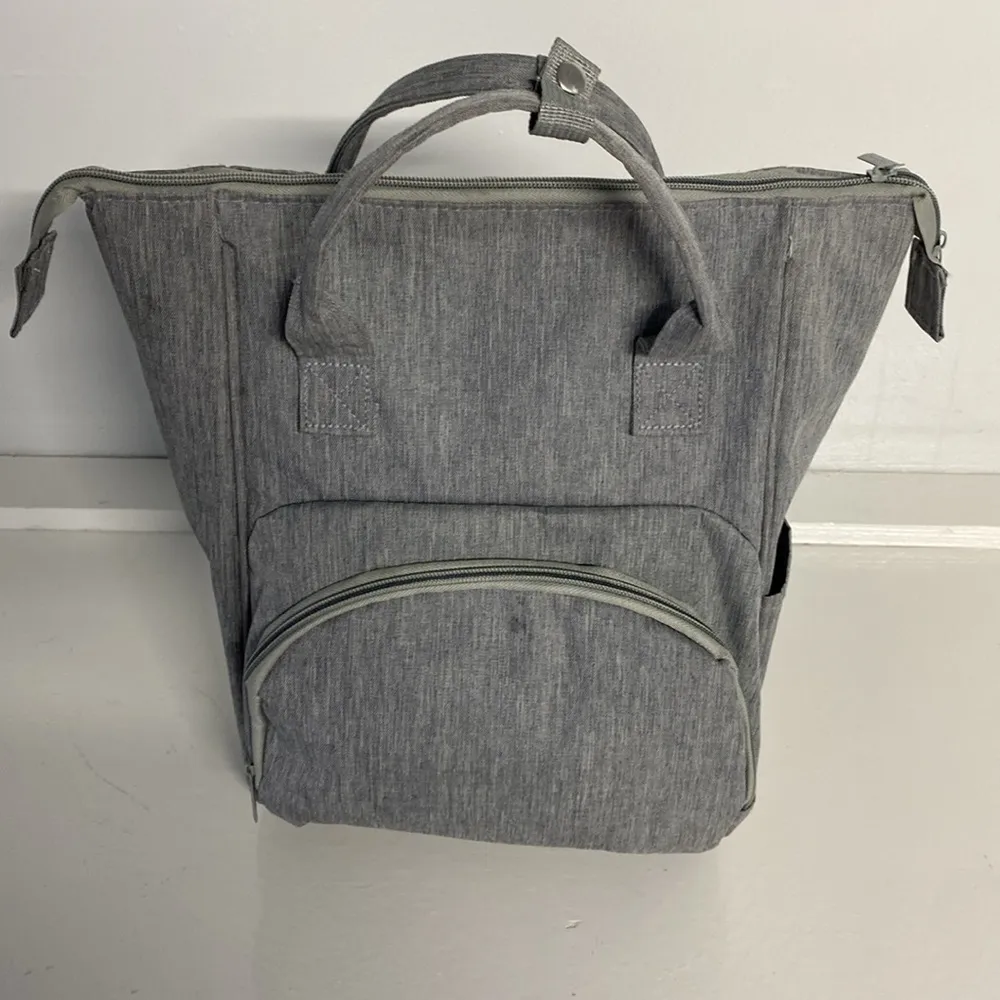 Enfamil waterproof Backpack with Insulated Pockets and Stroller Straps Gray - Image 9