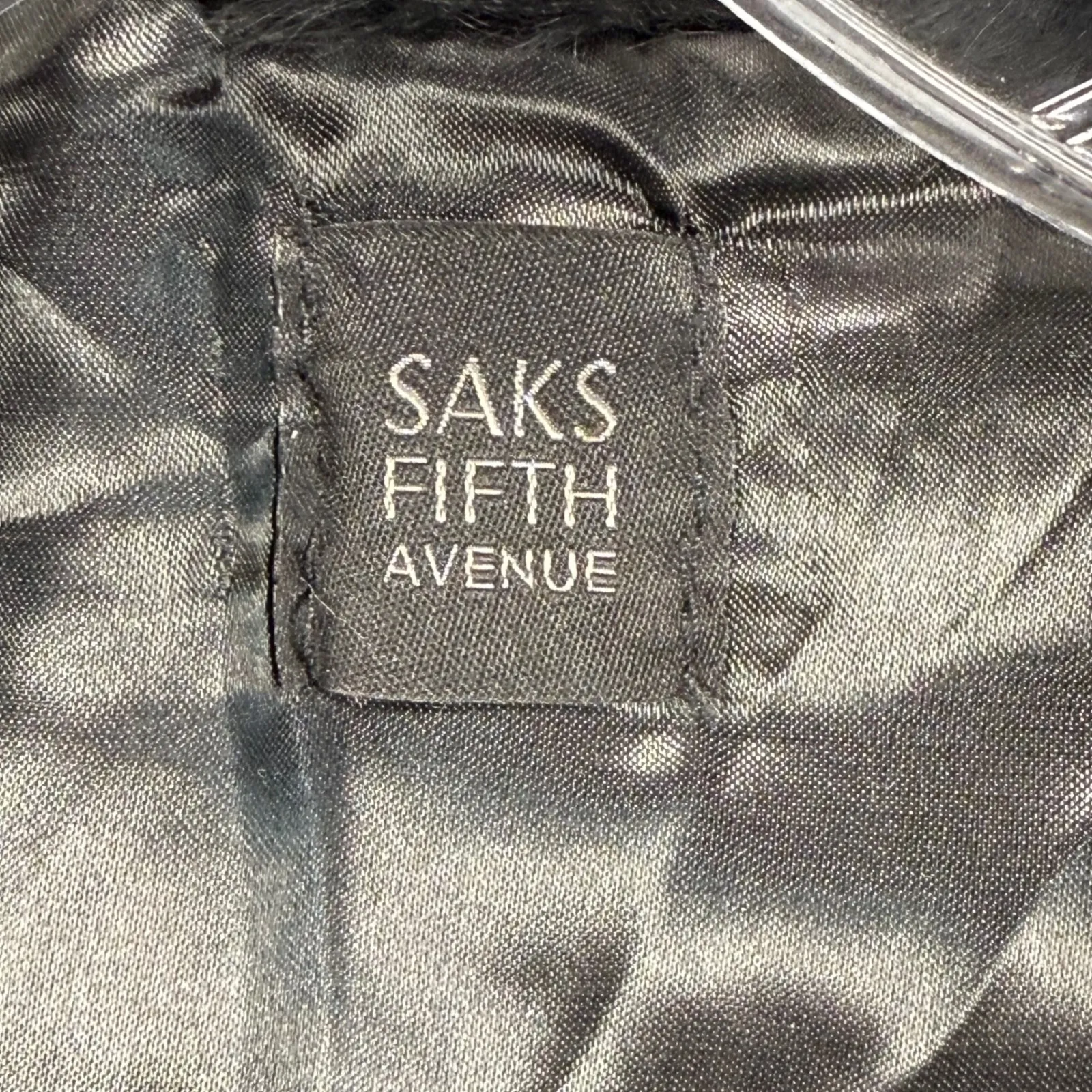 Saks Fifth Avenue genuine Rabbit Fur Vest Sleeveless Black Size S/M‎ NWOT - Image 5