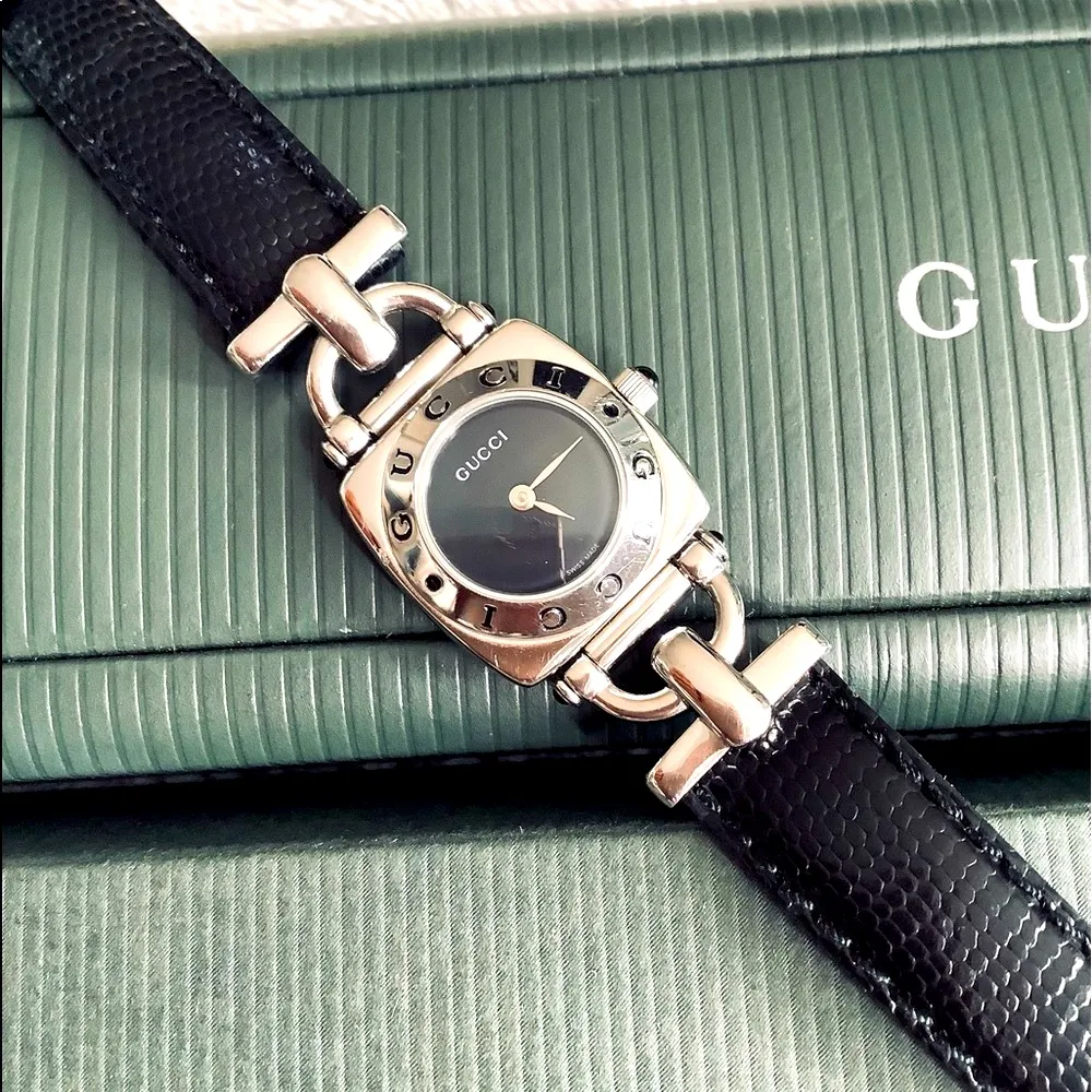 Authentic GUCCI ladies watch with box/card 🌹🌹🌹 - Image 4