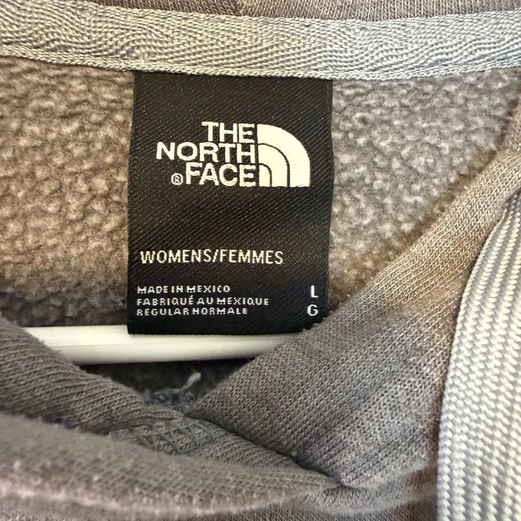 The North Face Women’s Breast Cancer Awareness Hoodie Size Large - Image 3