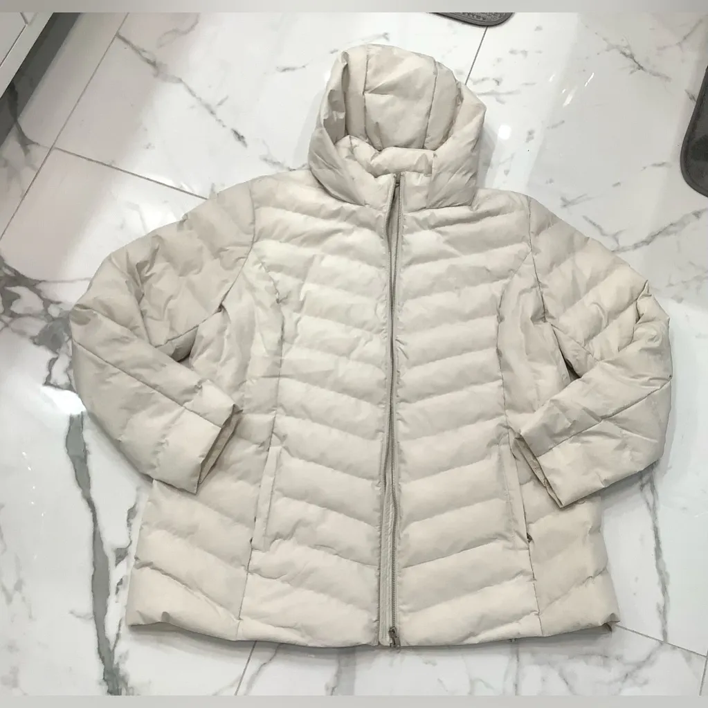 Comfy lightweight puffer jacket 🌸🌸 Size XXL - Image 3