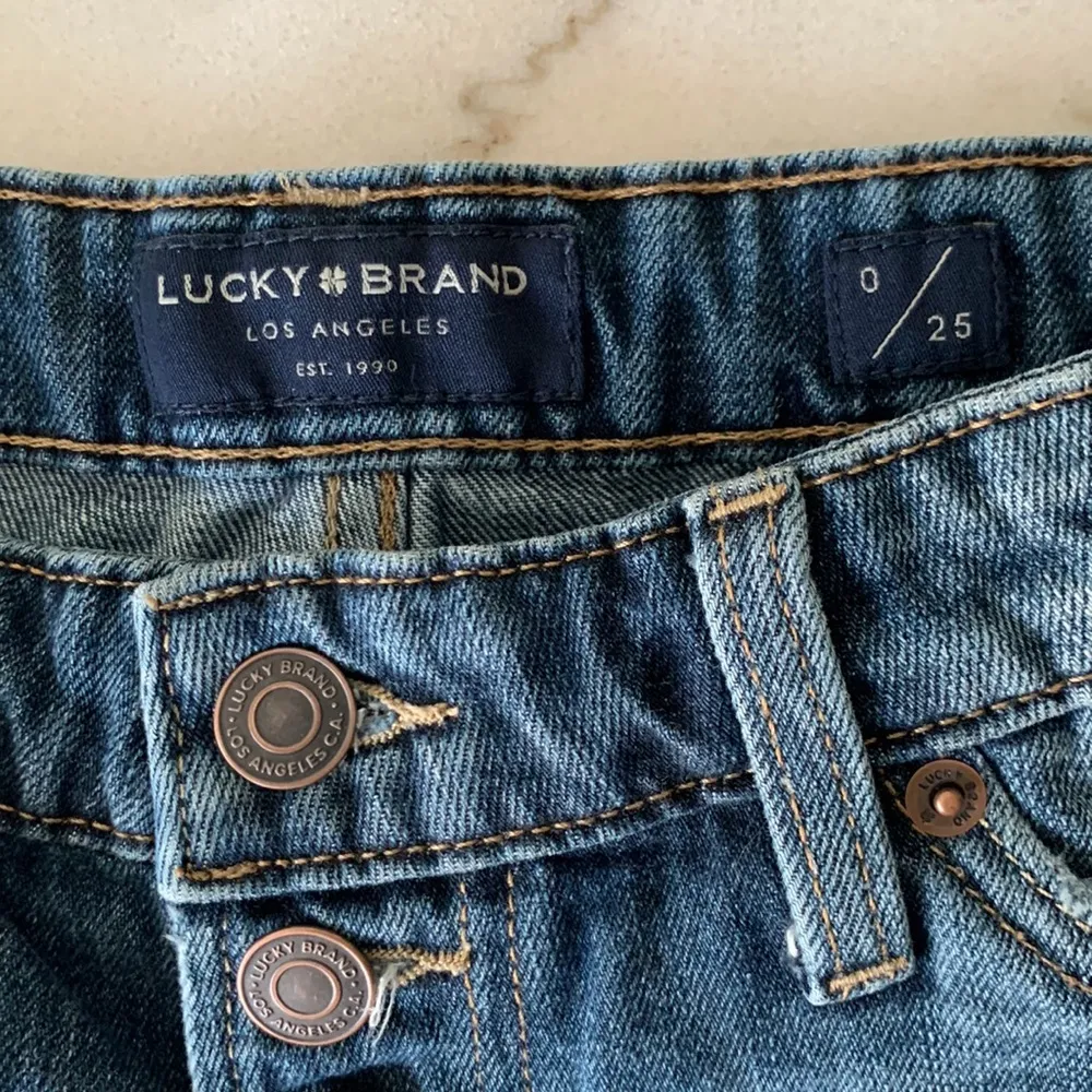 Lucky Brand  The Cut Off Denim Shorts - Image 3