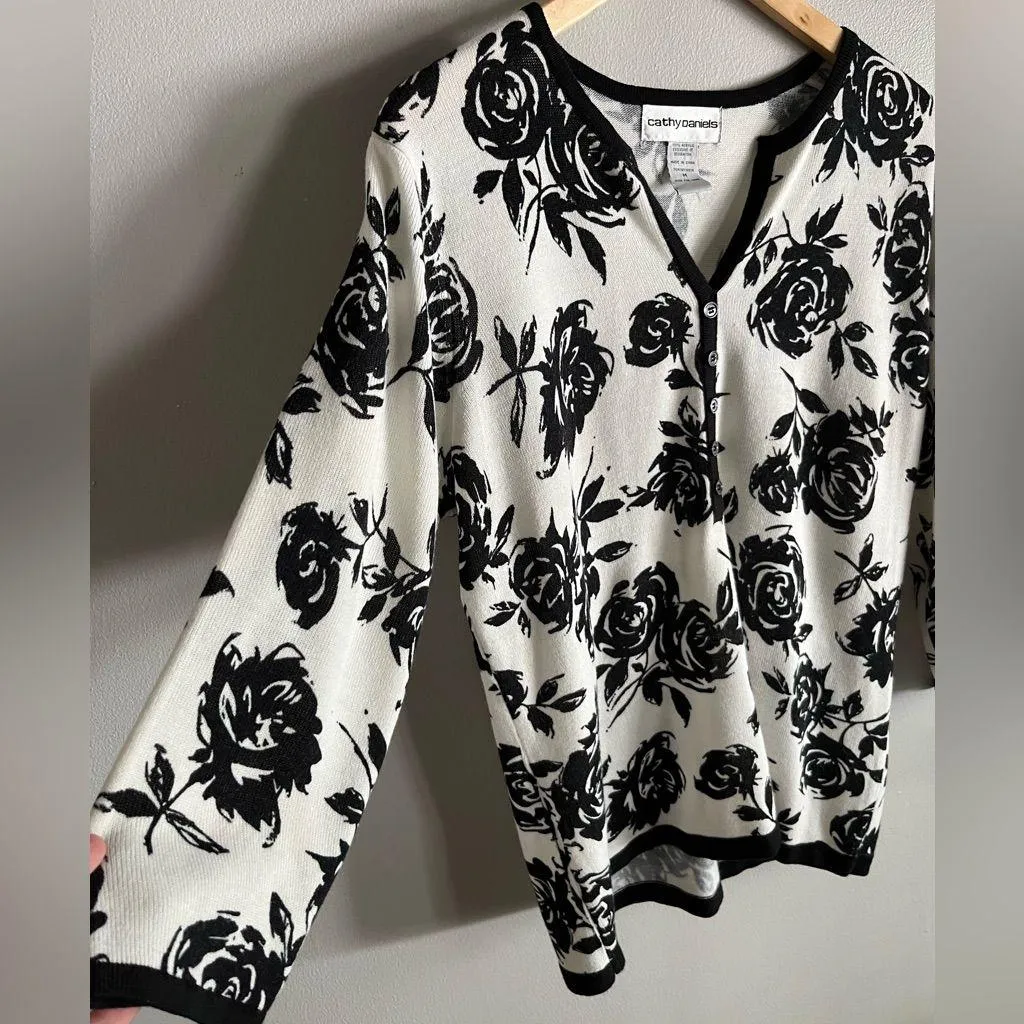 Cathy Daniels Y2K Floral Print Sweater Top Women’s M Black White Pullover Button - Image 4